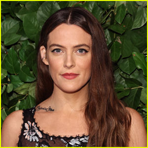 Riley Keough Reveals She Was Arrested While Underage, Addresses Mom Lisa Marie Presley's Passing & Michael Jackson Abuse Allegations 1 riley keough