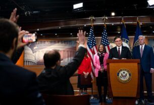 johnsonmike 020525gn06 w