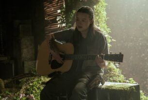 The Last of Us season 2 writer says ridiculed ‘dad’ line just popped into his head 2 bella ramsey 8