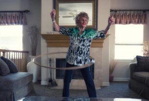 250802 HULA GIRL joan hooping courtesy Riess Hill ch 1618 c5847f