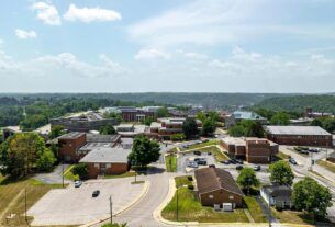 202512231434MCT PHOTO US NEWS CMP KY STATE SHOOTING FILEPIC LX