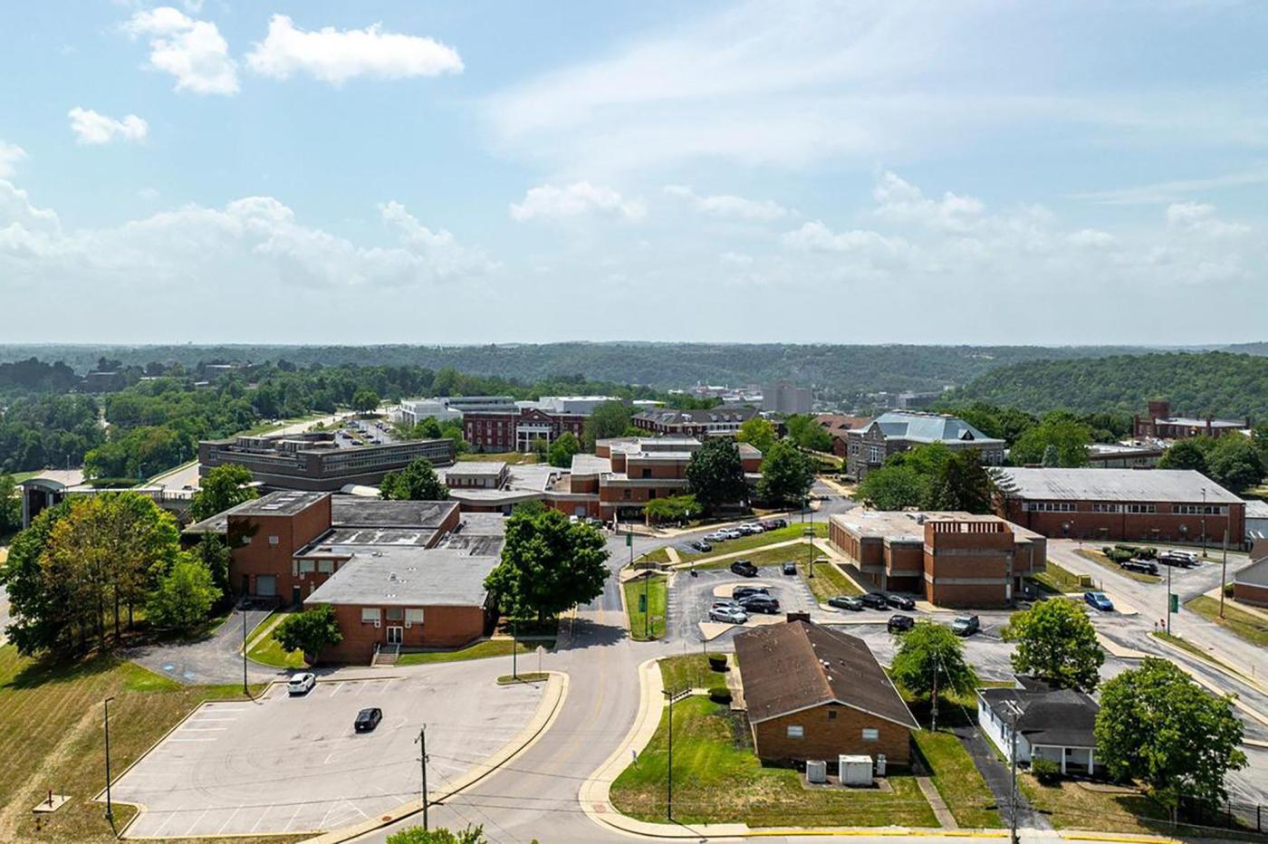 202512231434MCT PHOTO US NEWS CMP KY STATE SHOOTING FILEPIC LX