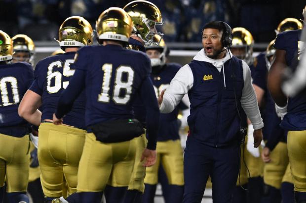 Notre Dame opts out of bowl game after getting ‘punched in the stomach’ by CFP 1 Navy Notre Dame Football 73596
