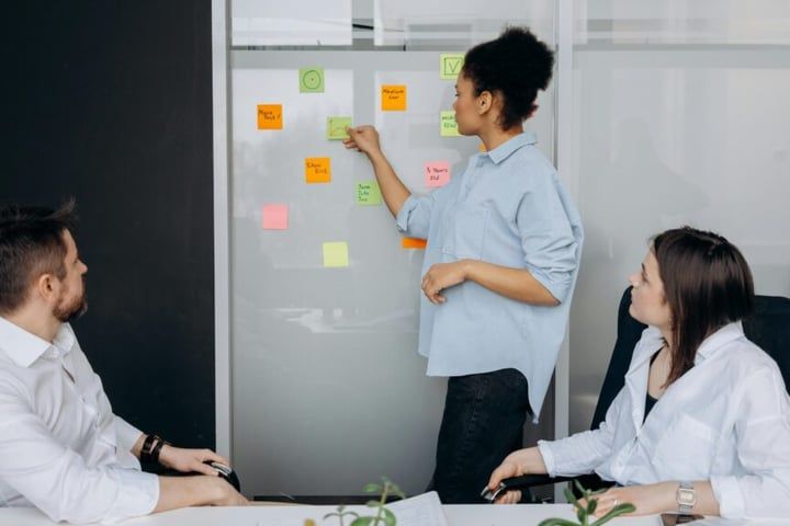 pexels mikhail nilov 6592363