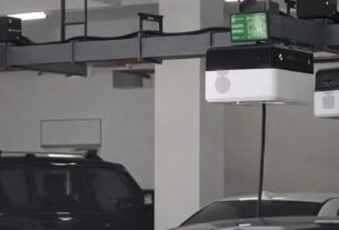 Robot EV charger