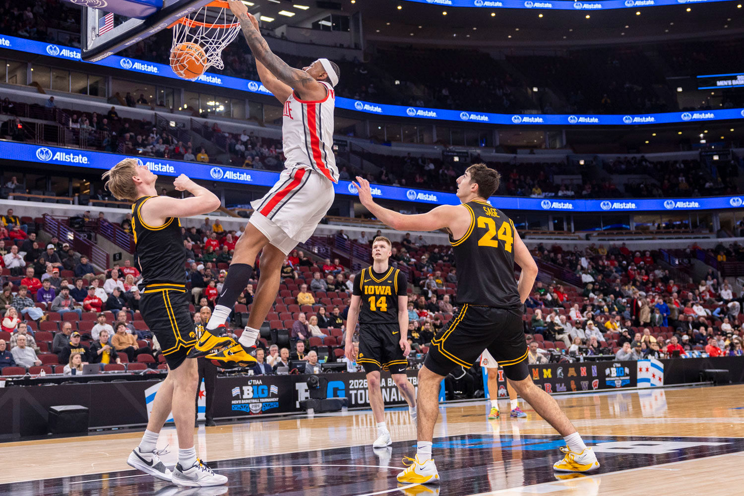 Iowa men’s basketball eliminated from Big Ten Tournament with 72-69 loss to Ohio State