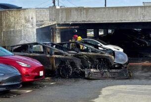SaMo tesla cybertrucks fire 1