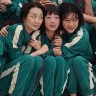 لعبة الحبار غلاف