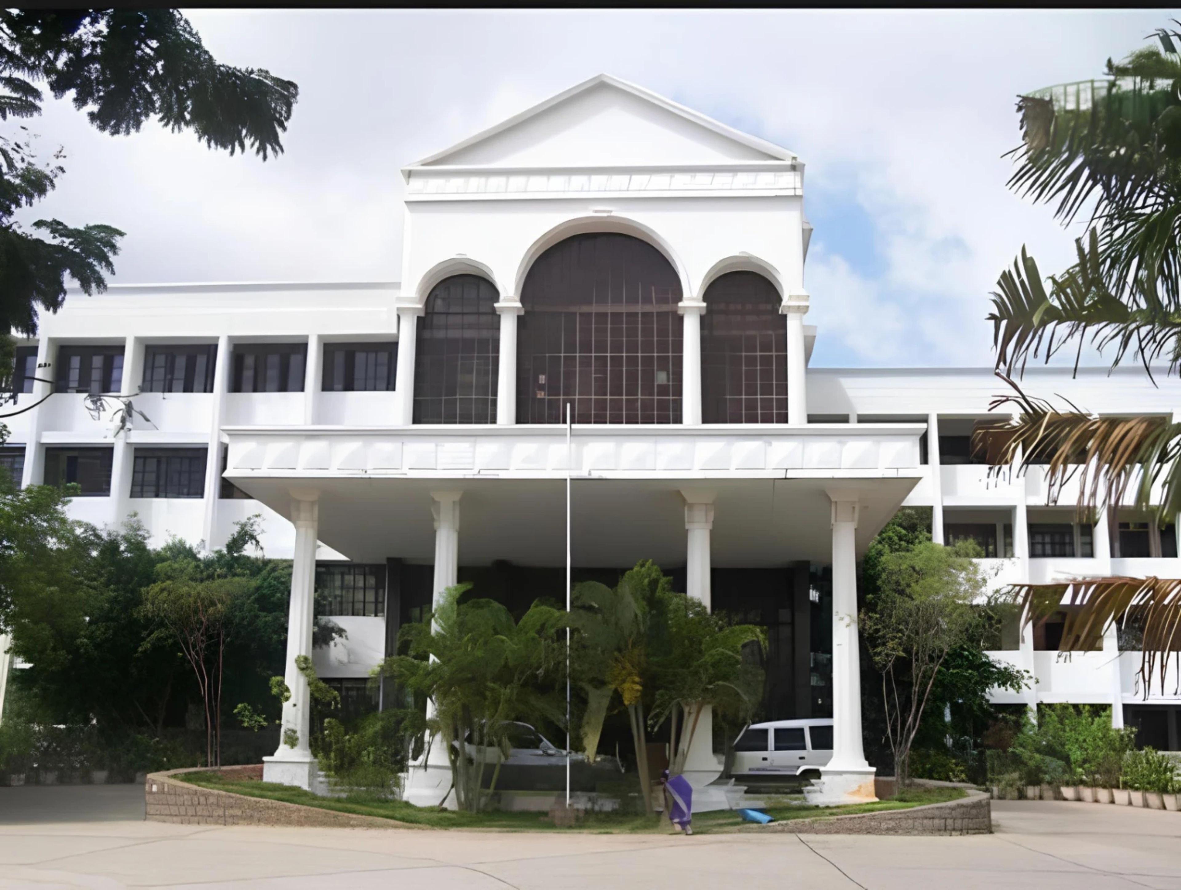 Adhiyamaan College of Engineering ,Hosur ,Tamil Nadu