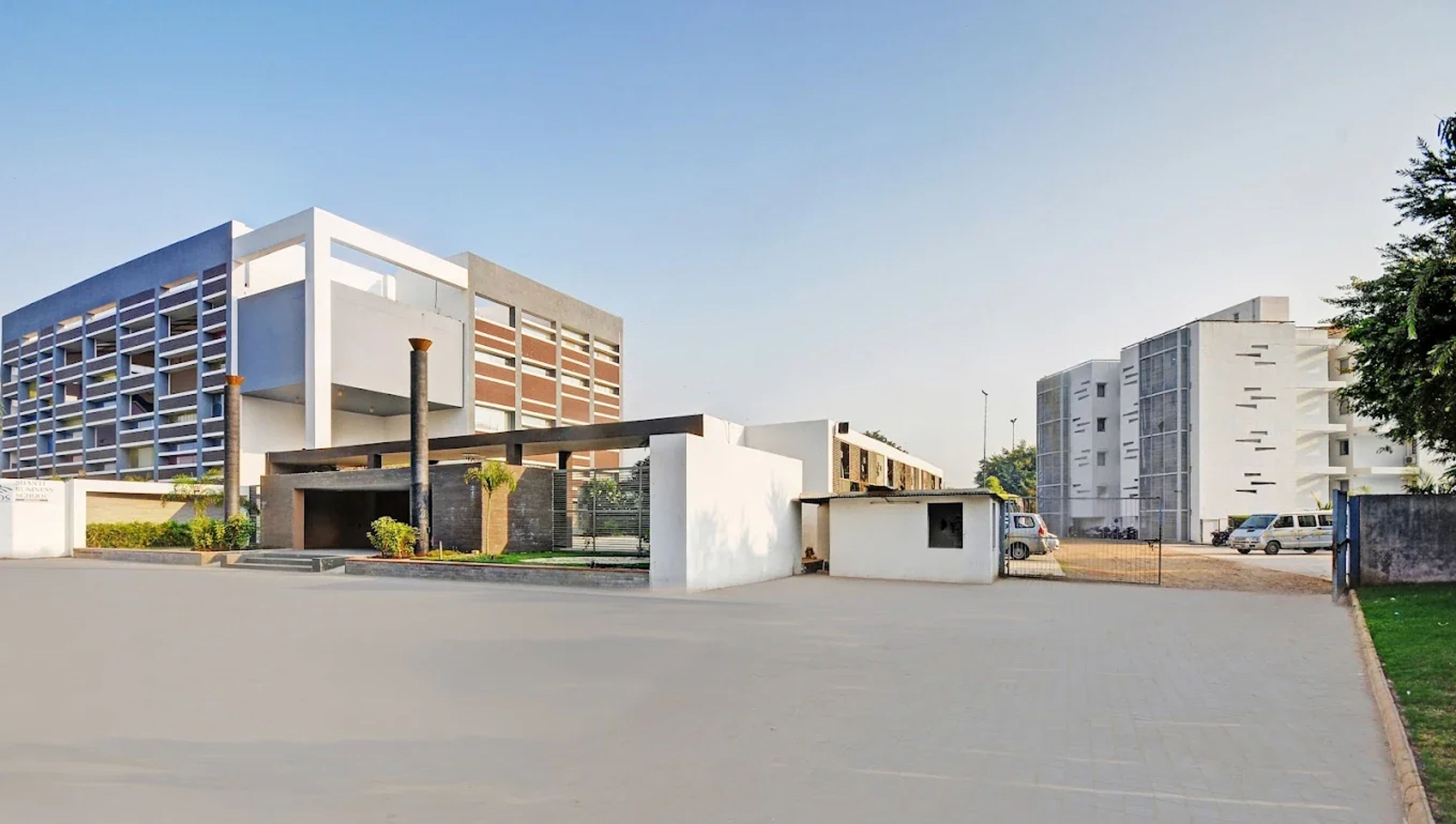 CAMPUS IMAGE CAMPUS IMAGE