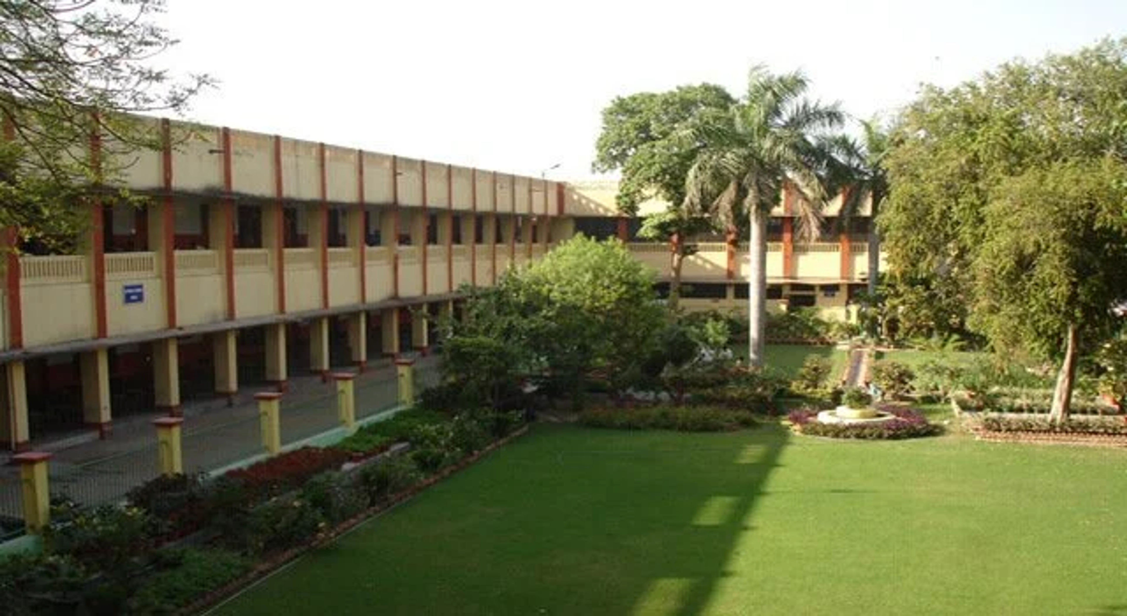 CAMPUS