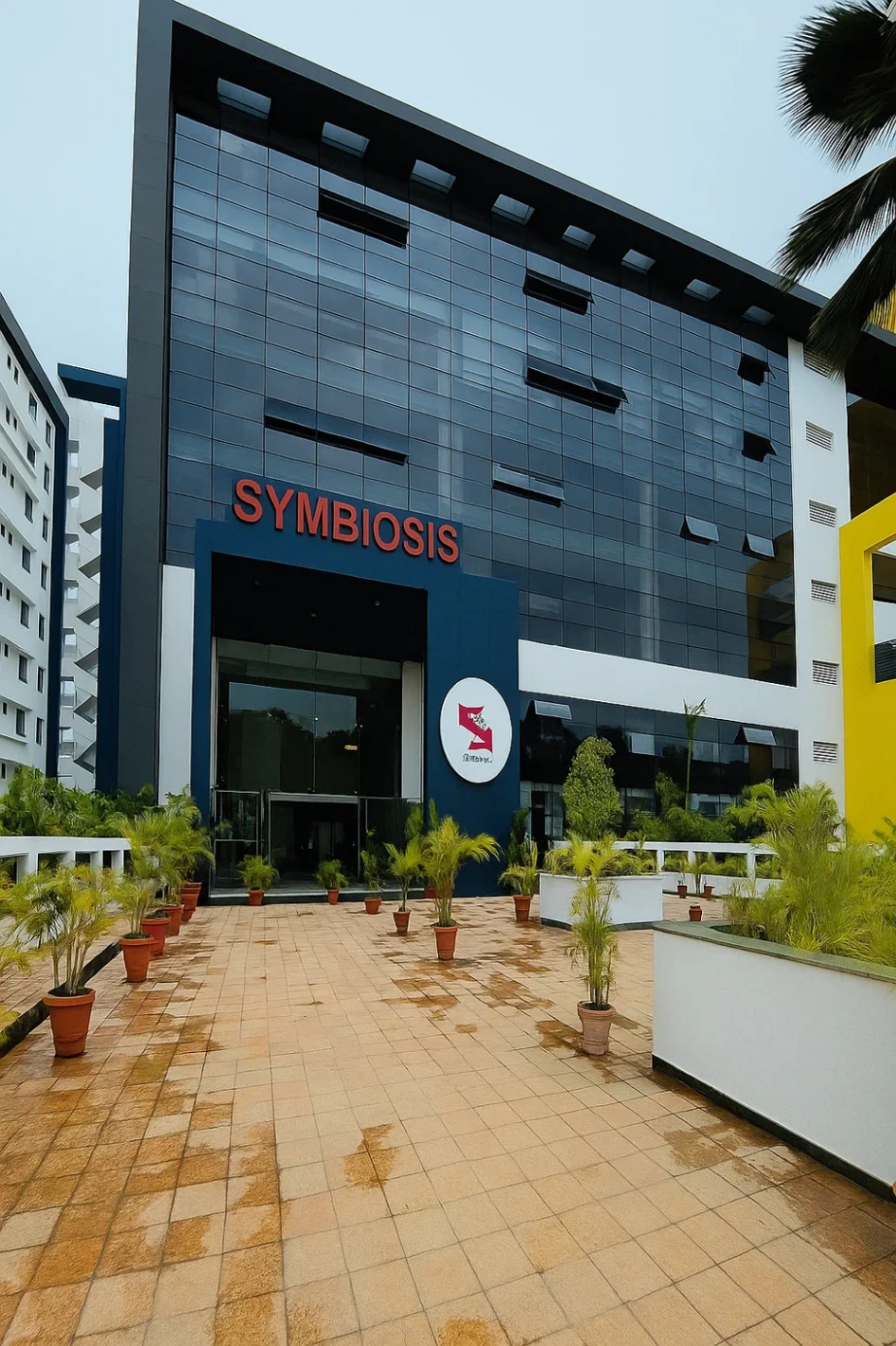 CAMPUS