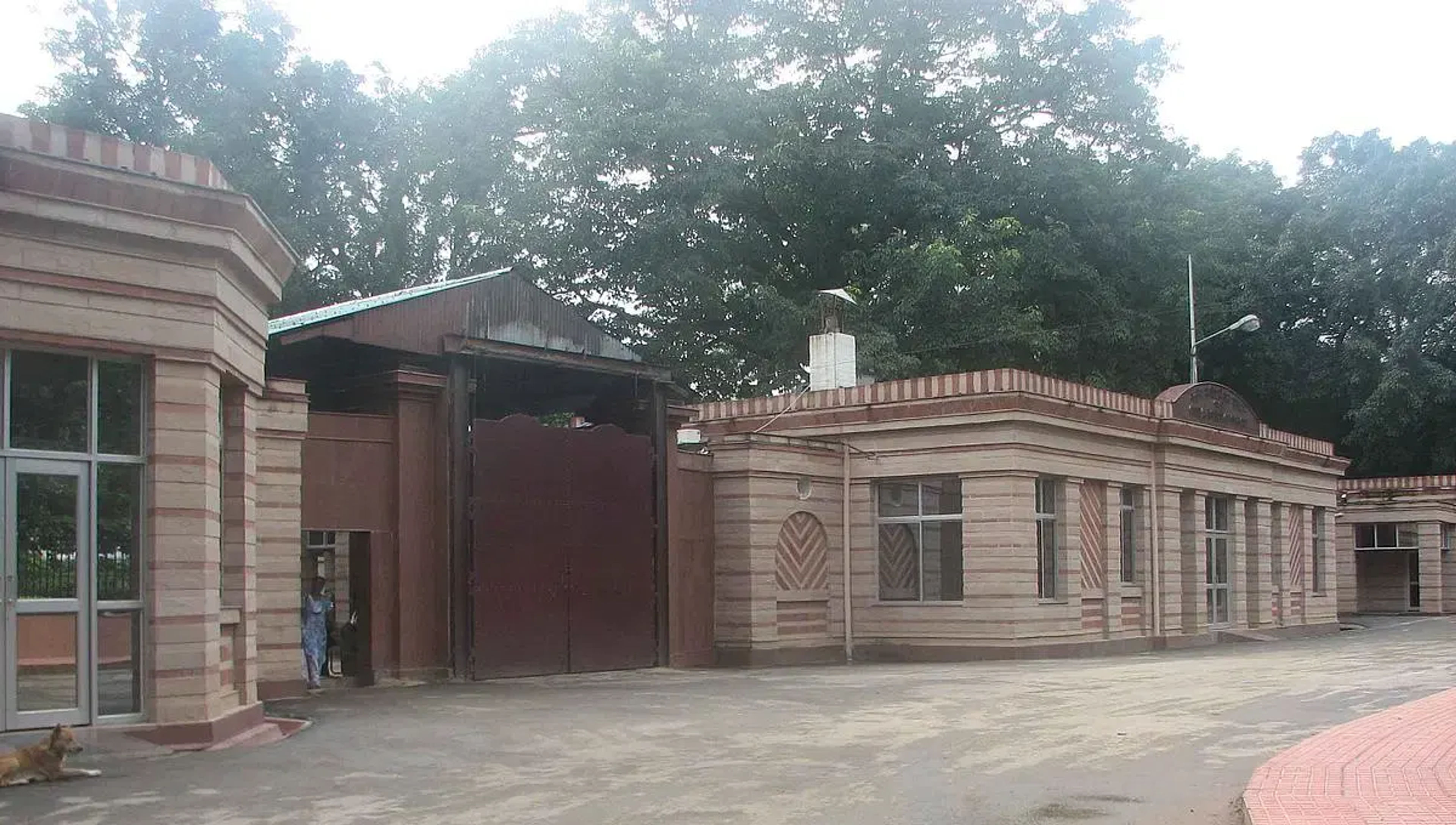 CAMPUS