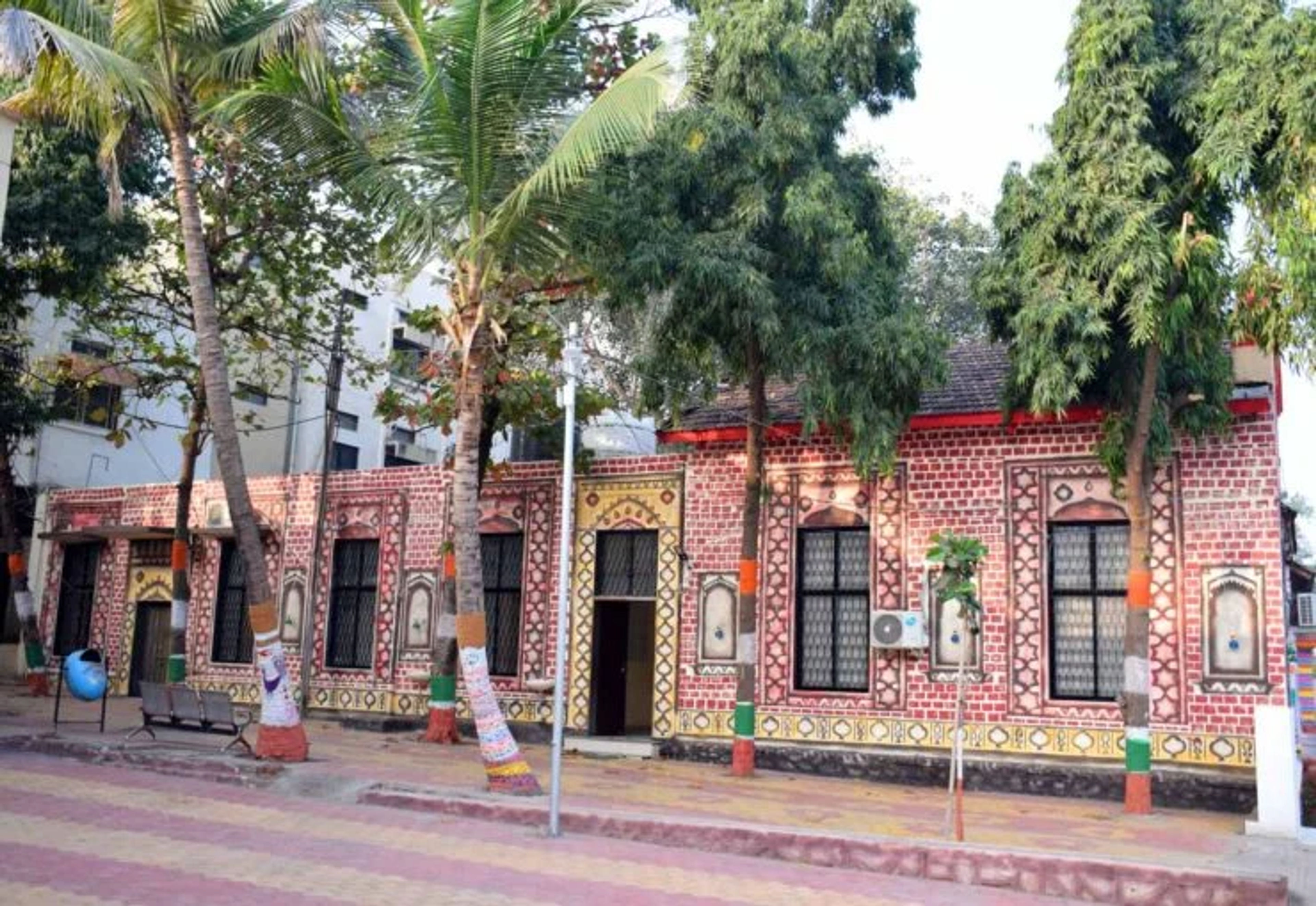 COVER IMAGE COVER IMAGE