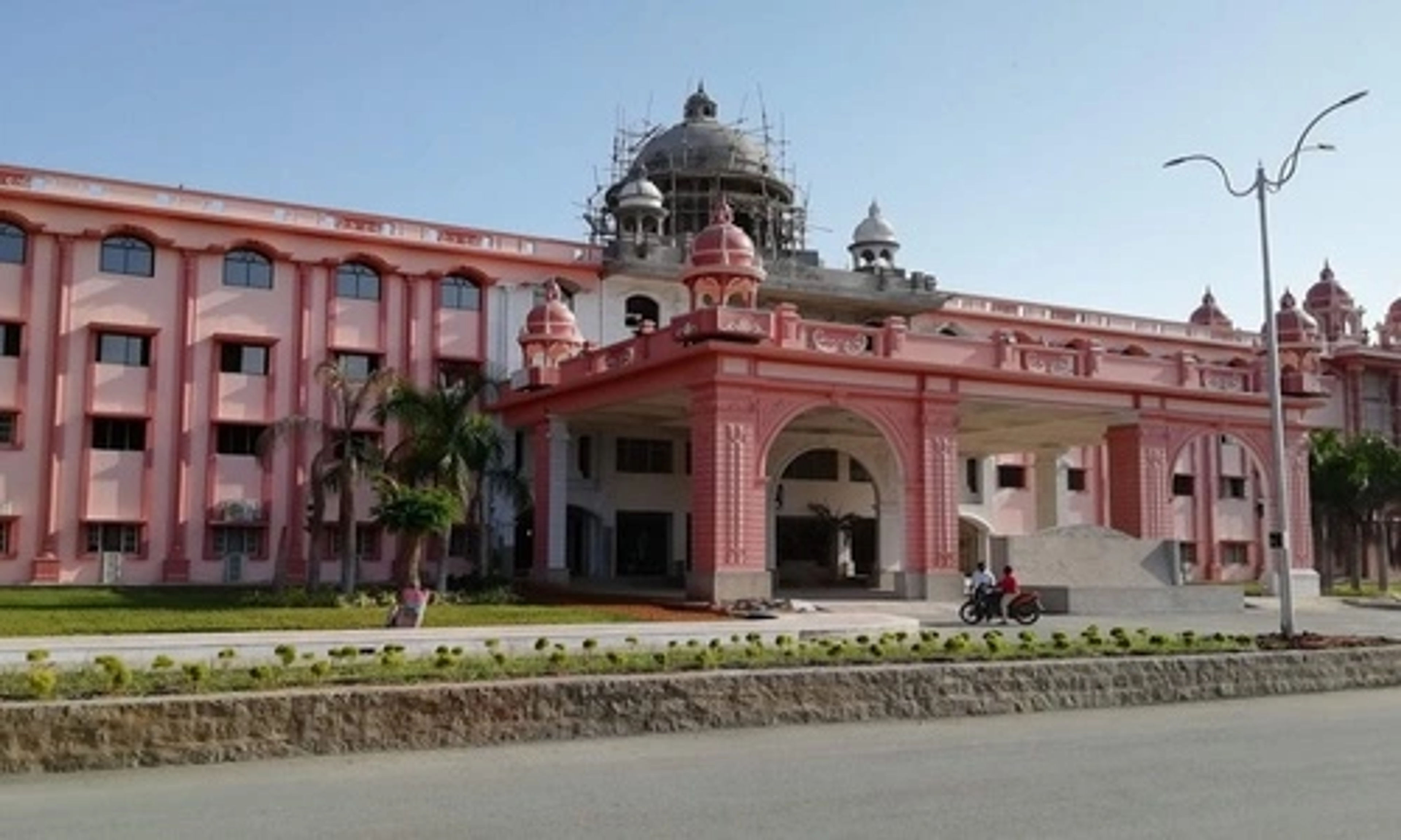 COVER IMAGECOVER IMAGE