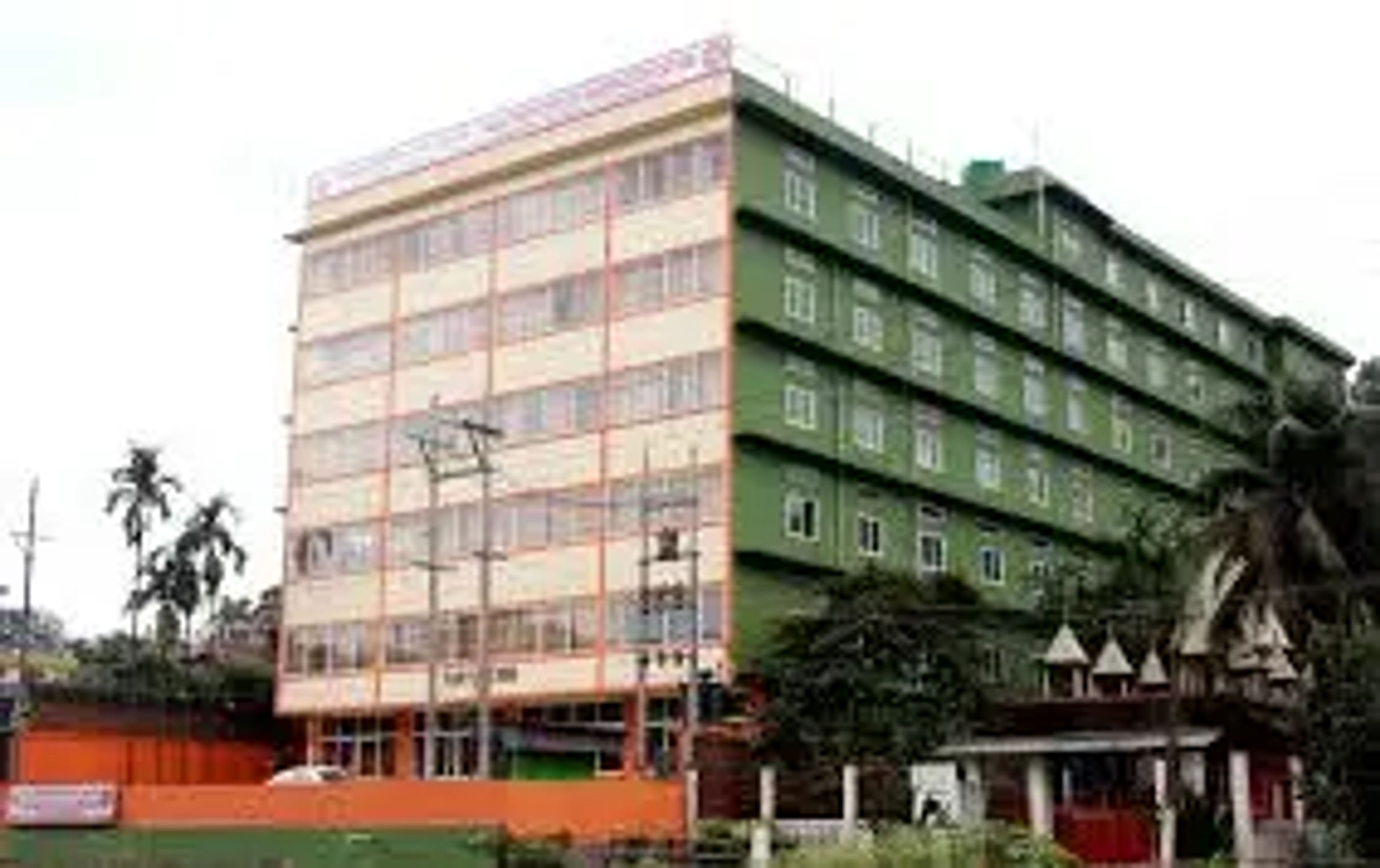 COVER IMAGECOVER IMAGE