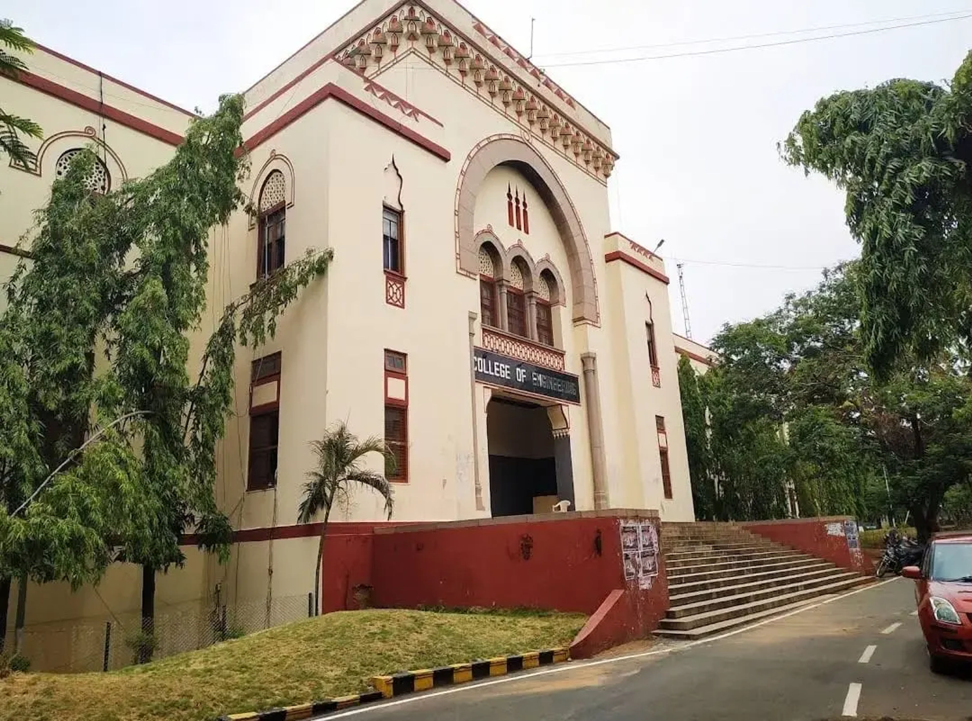 COVER IMAGECOVER IMAGE