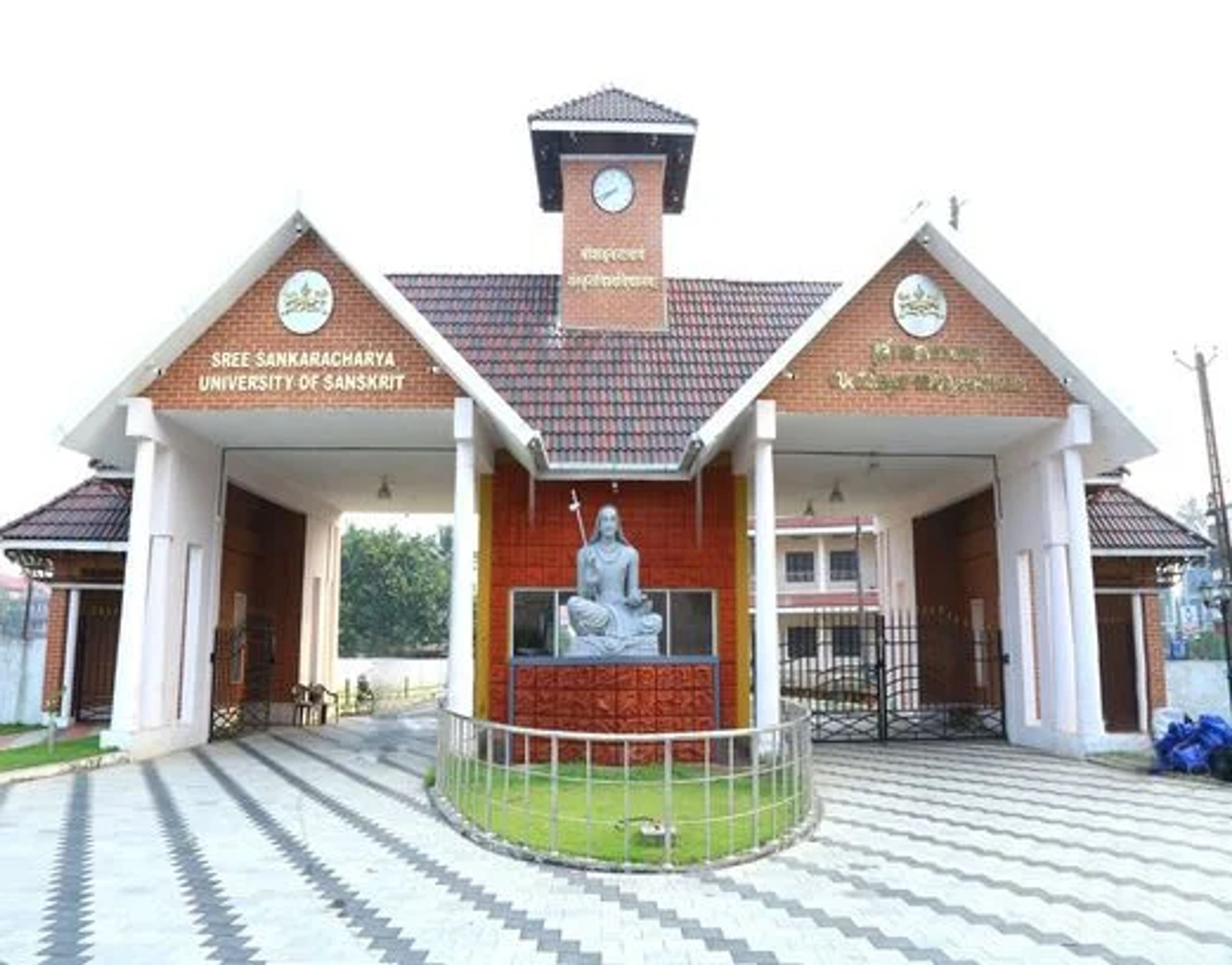 COVER IMAGECOVER IMAGE