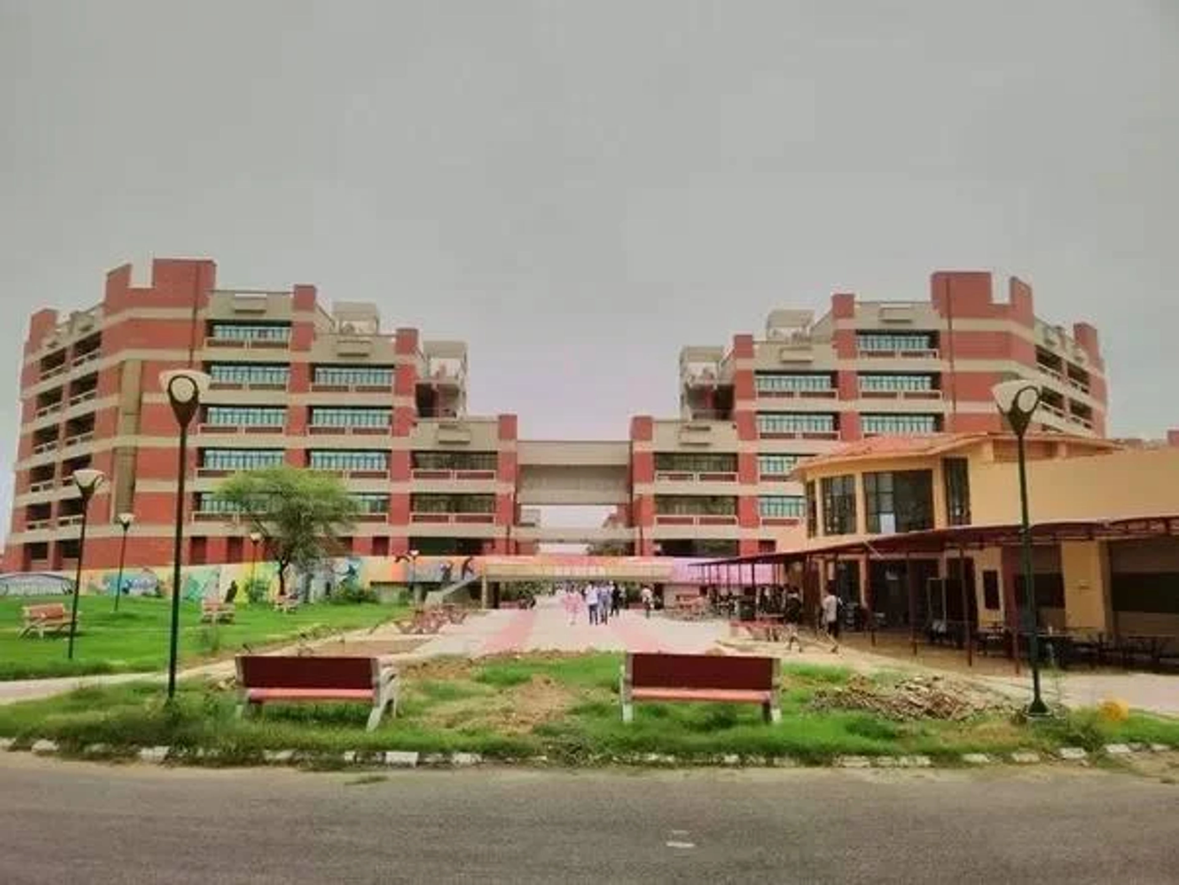 Campus image