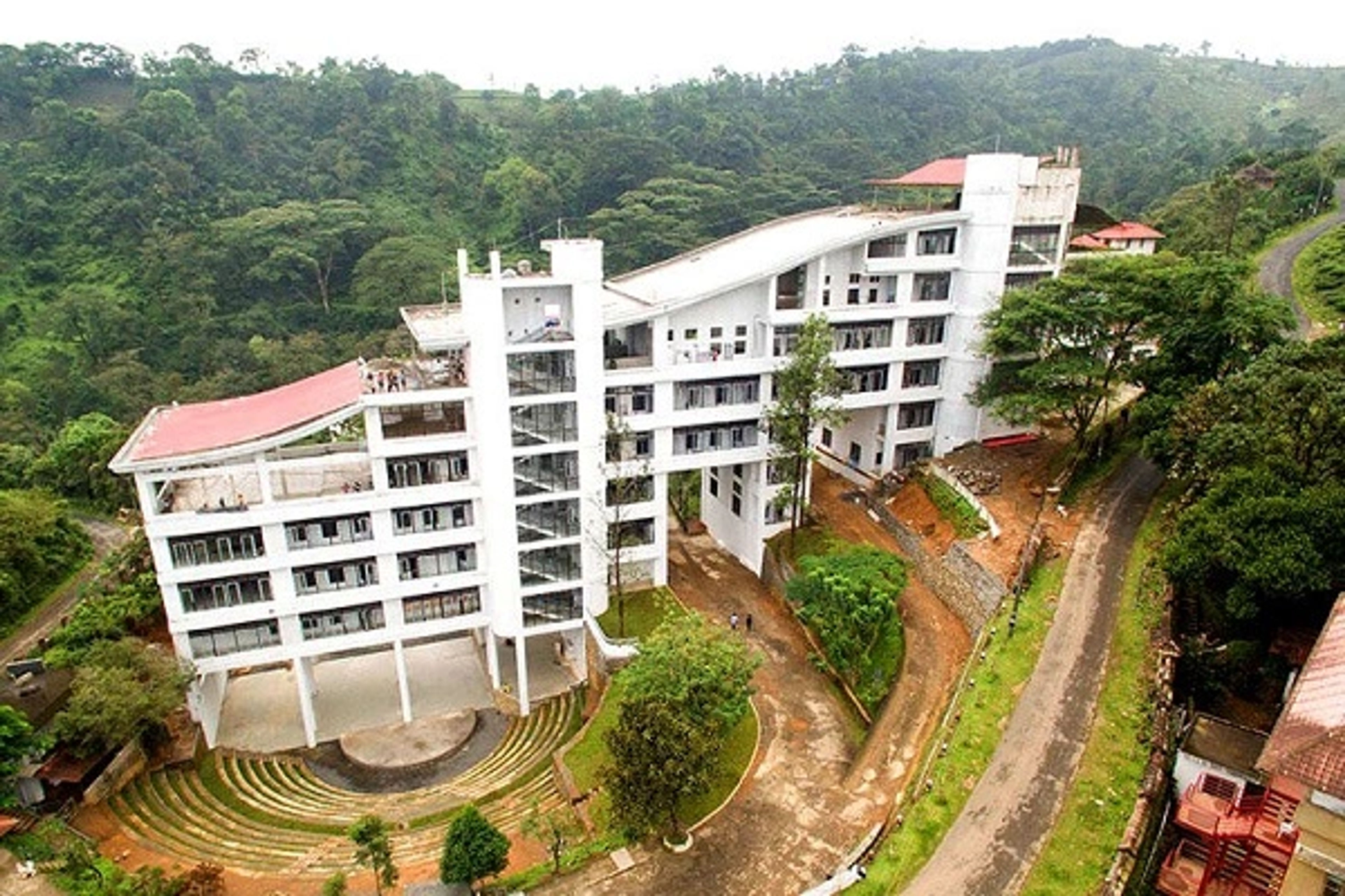 Campus image