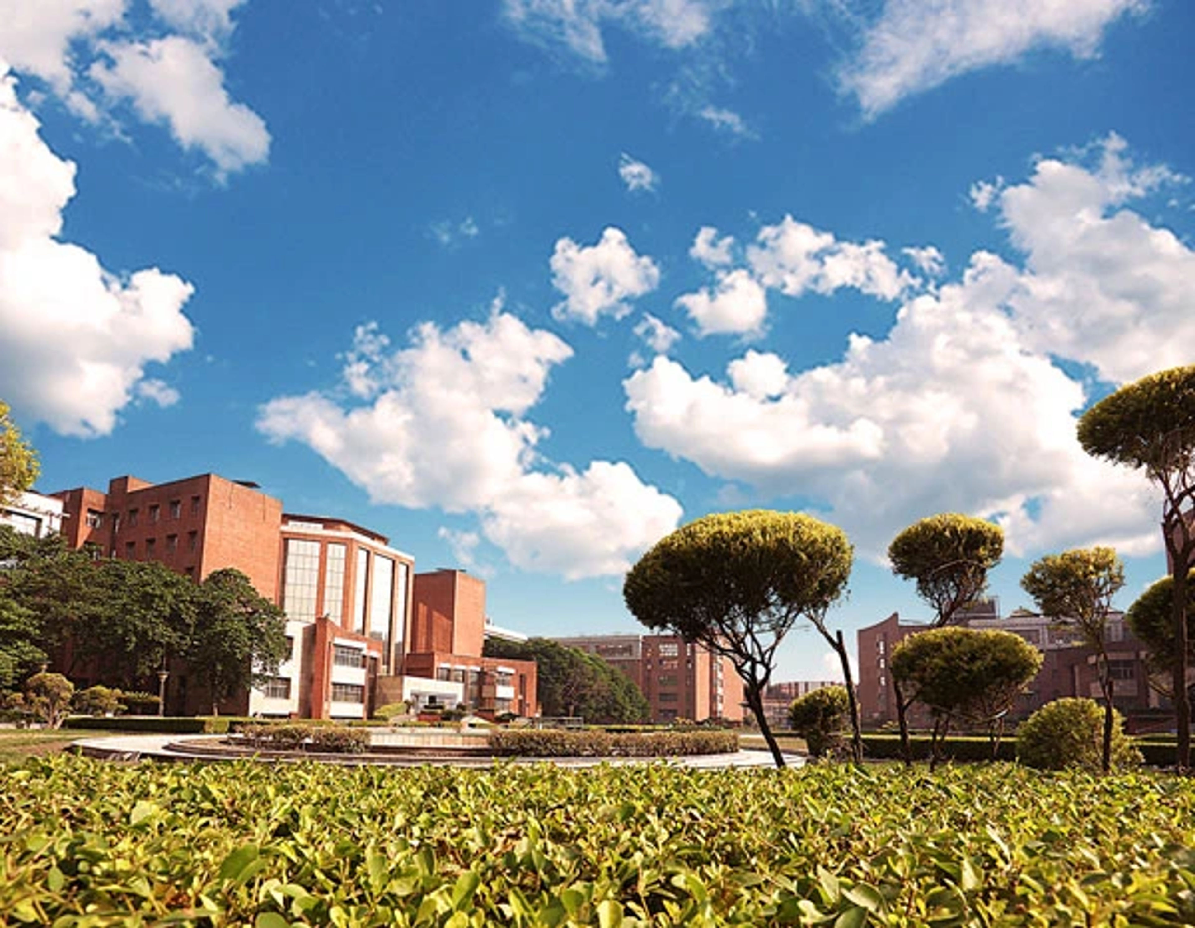Campus image