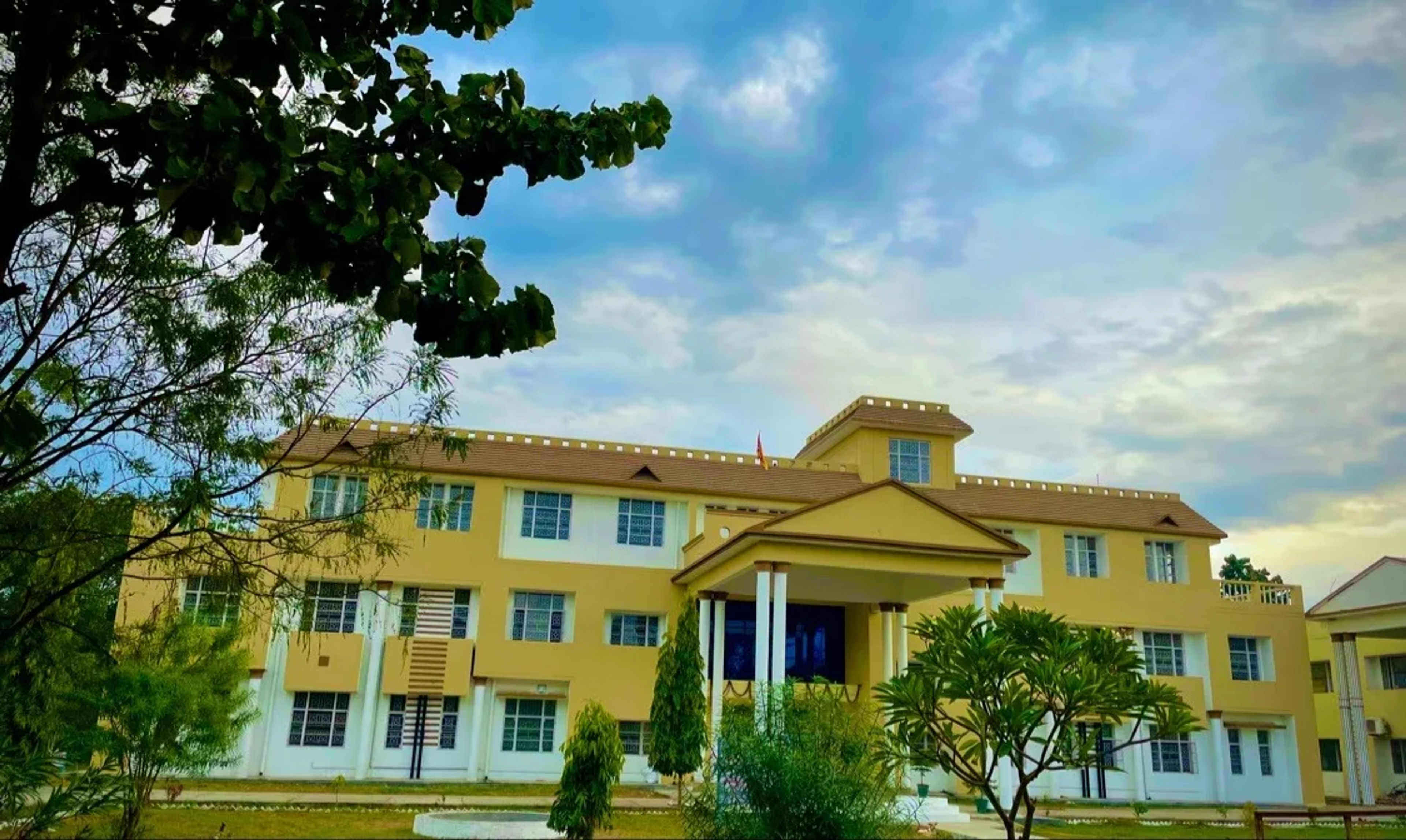 Campus image Campus image