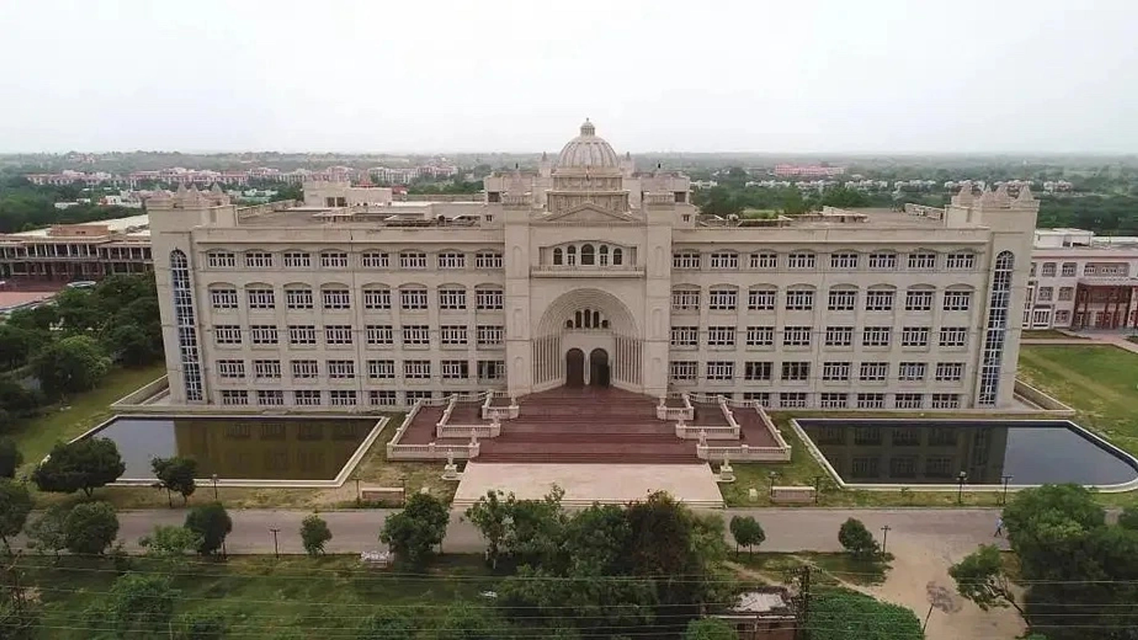 Campus image