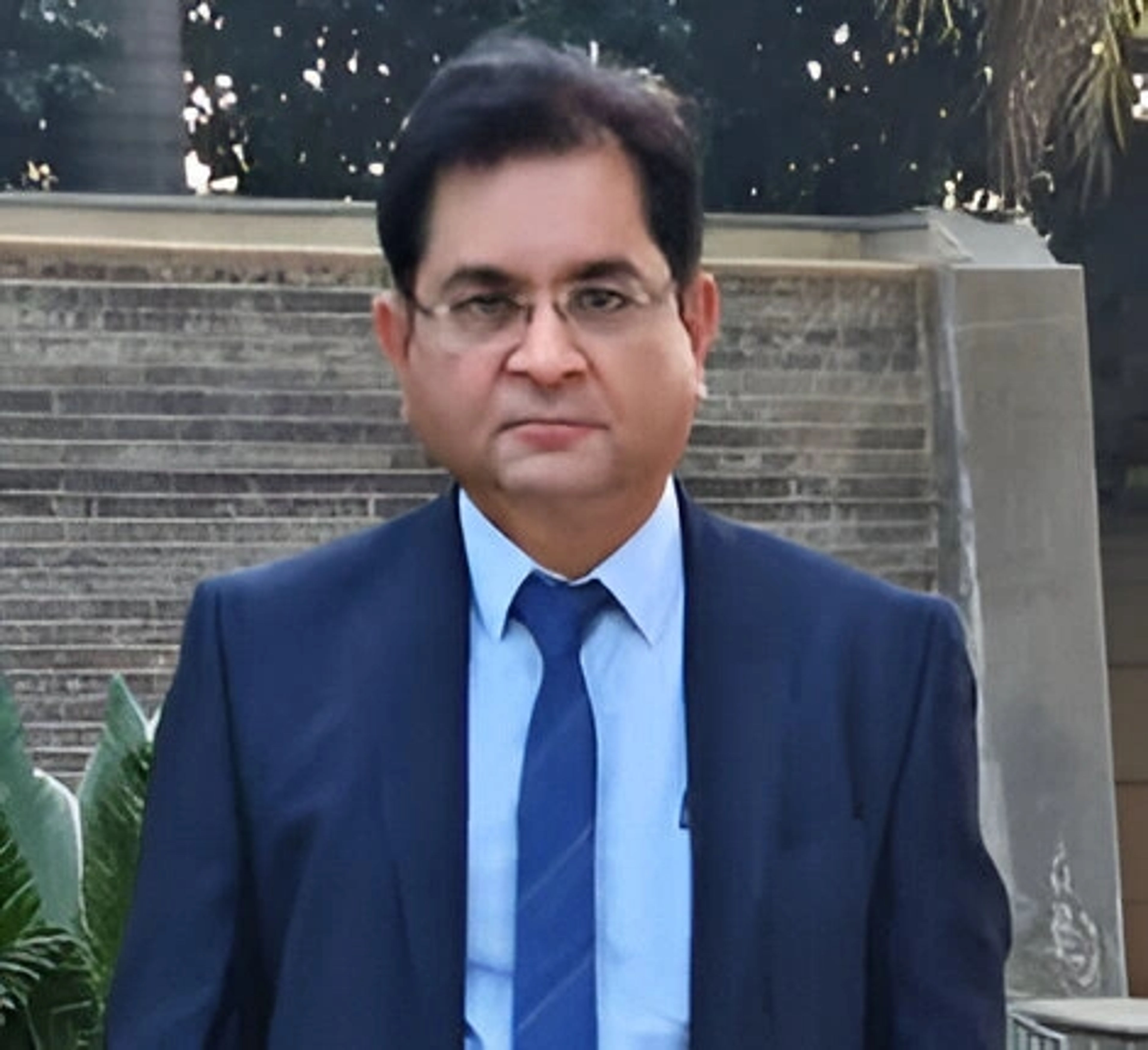 Dr. Manoj Indurkar