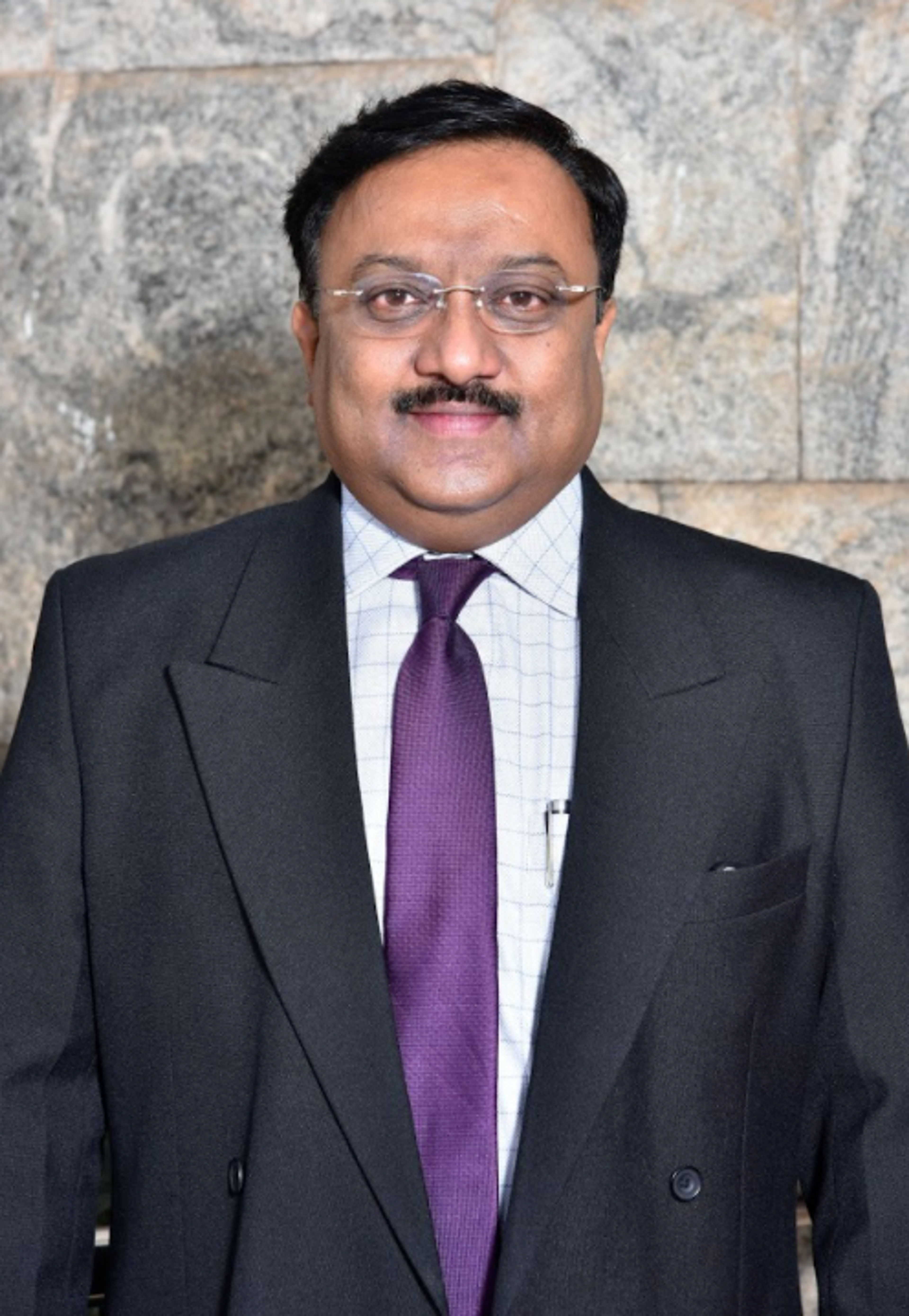 Dr. Sunil Vasudev