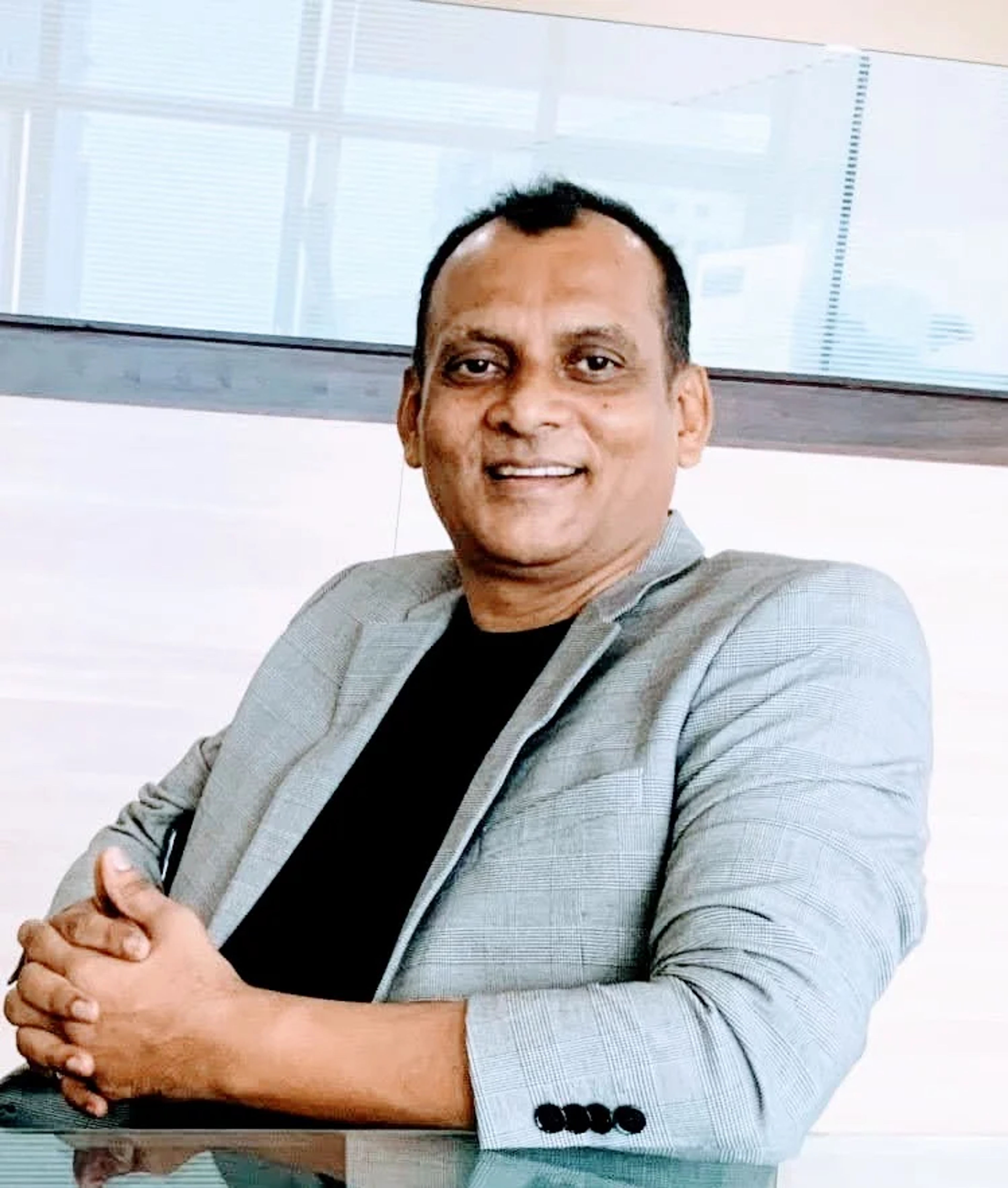 Sushil Raturi
