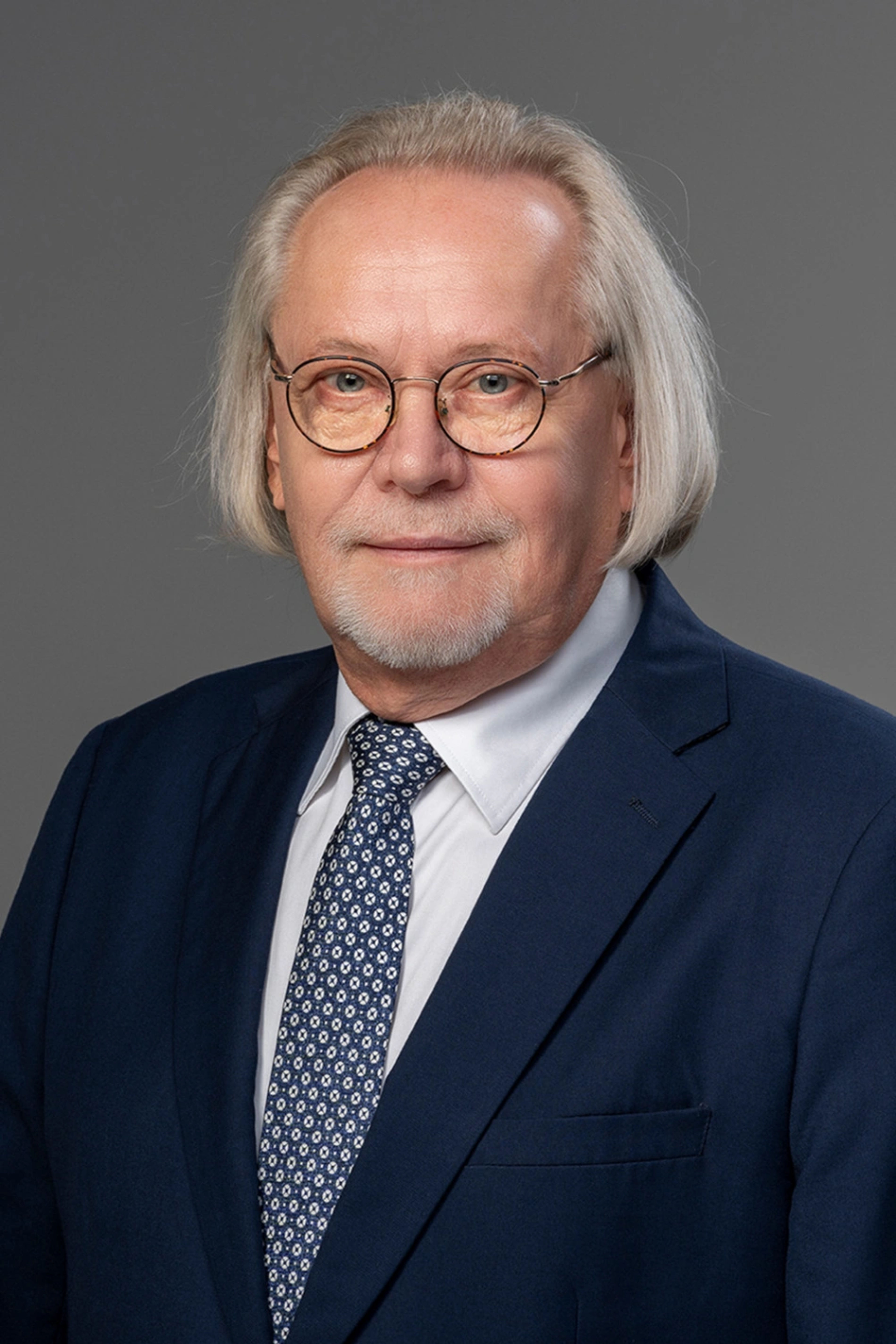 Prof. Dr Hab. Andrzej Tretyn