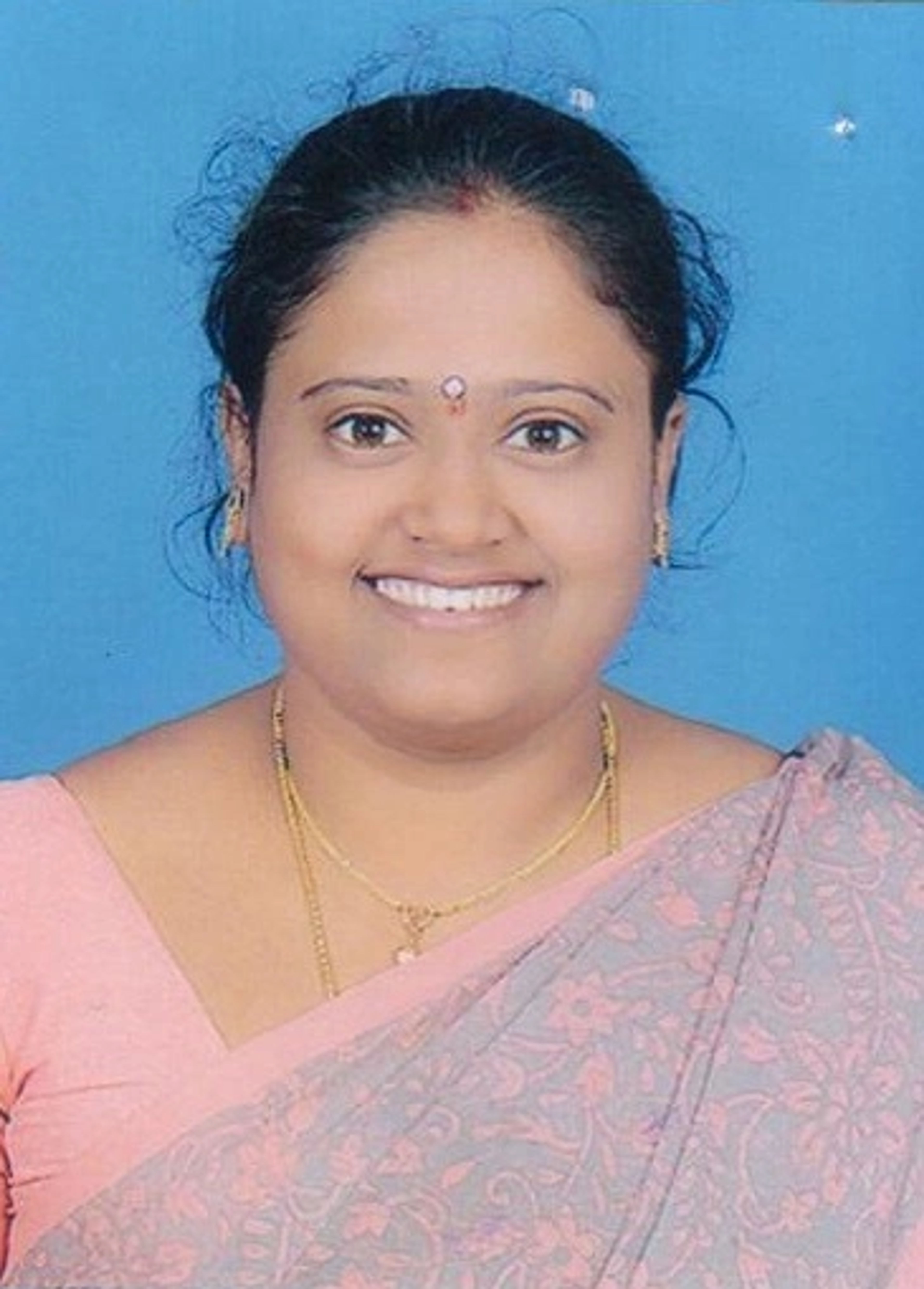 Dr.Roopa
