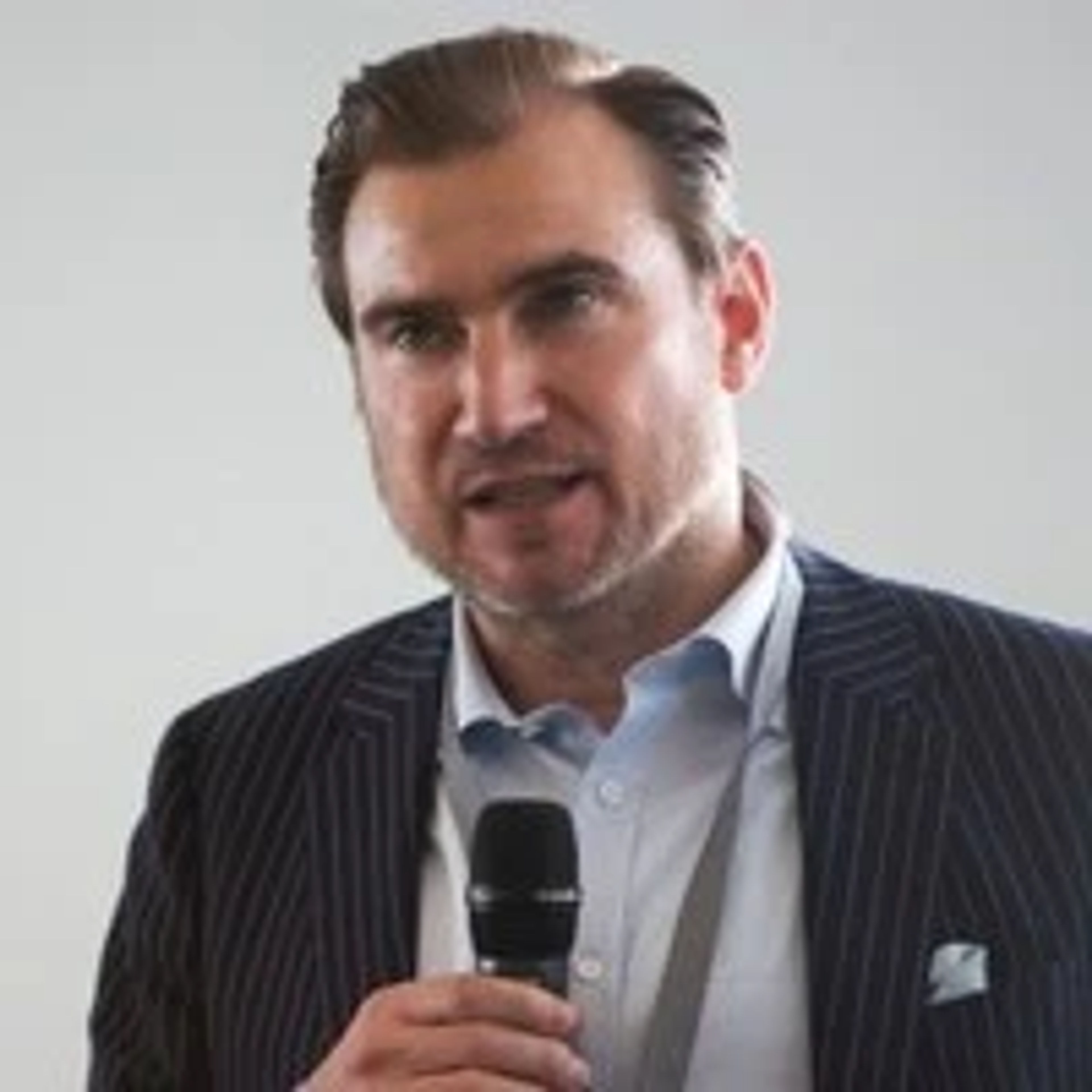 Prof. Dr. Armbrüster, Thomas Friedrich