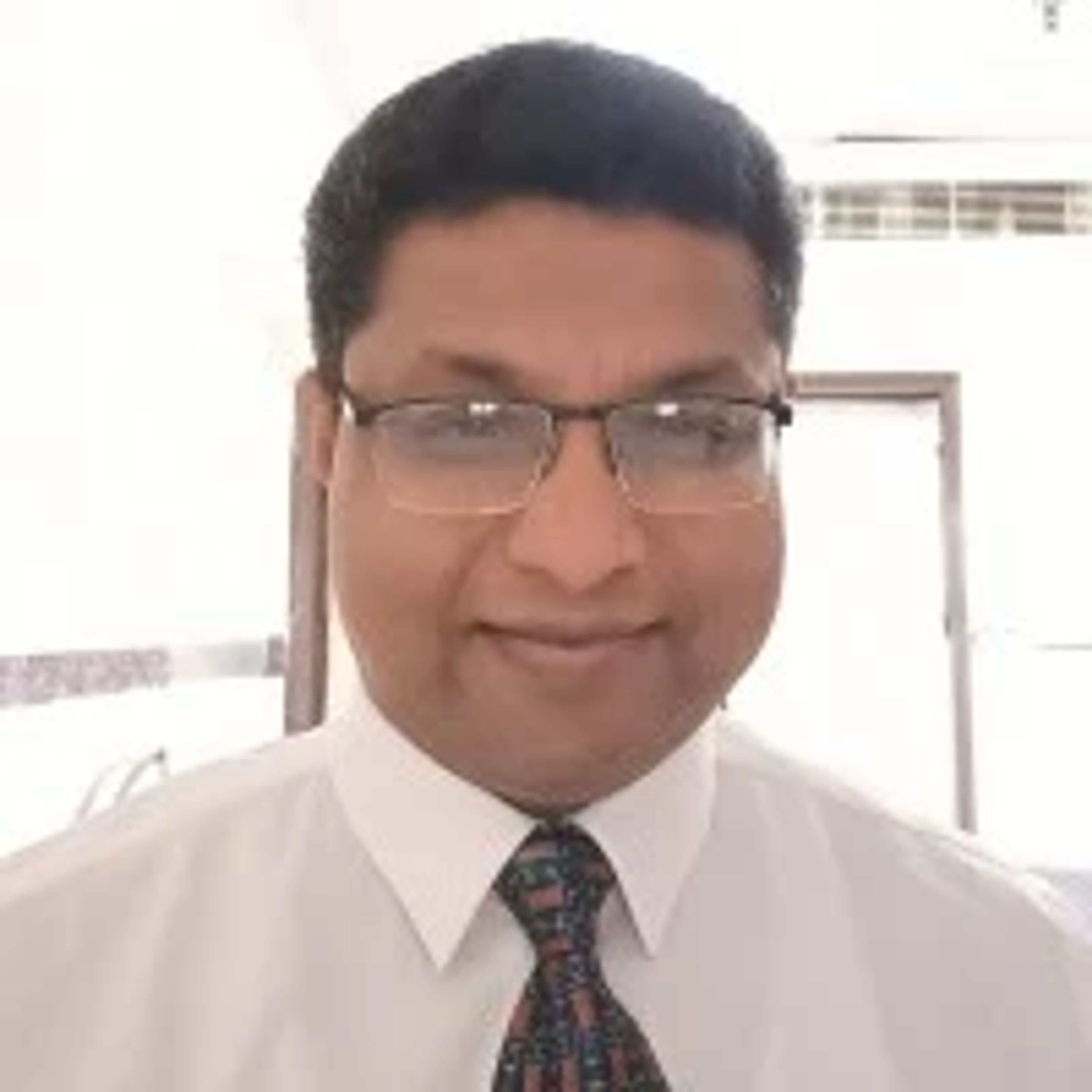 Dr. Sumit Chakravarti