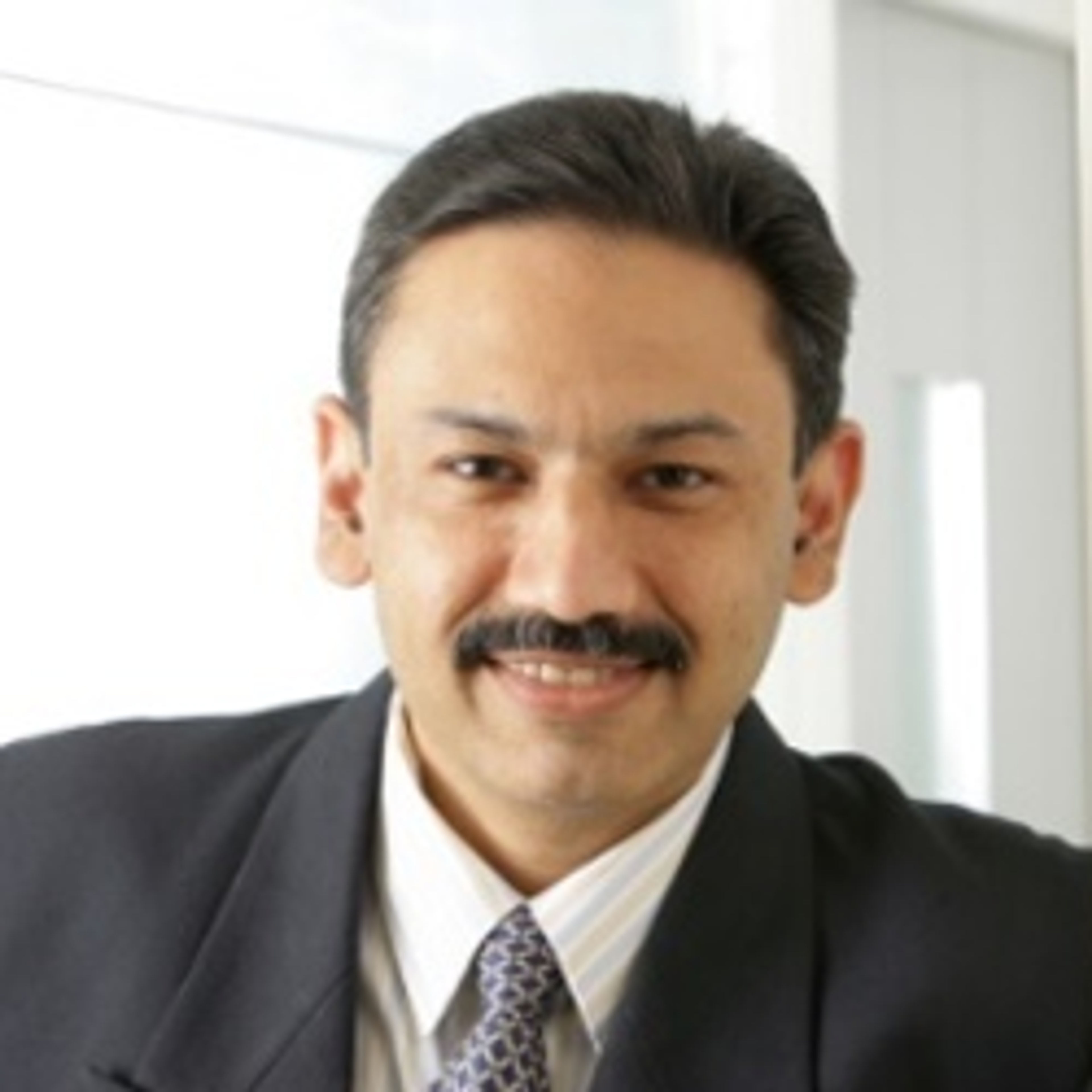 Dr Parag Sahasrabudhe