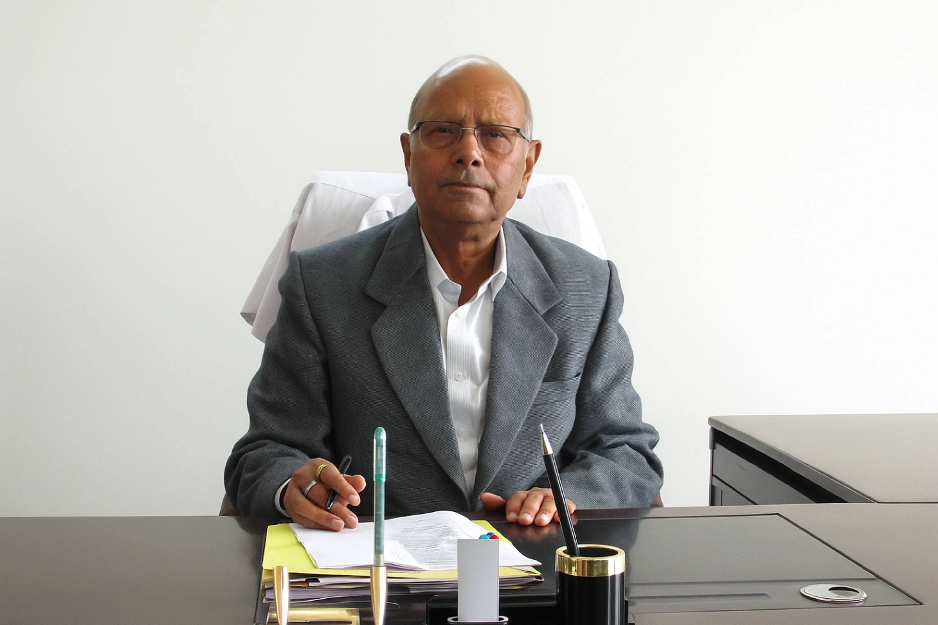 Dr. Vivek Kashyap