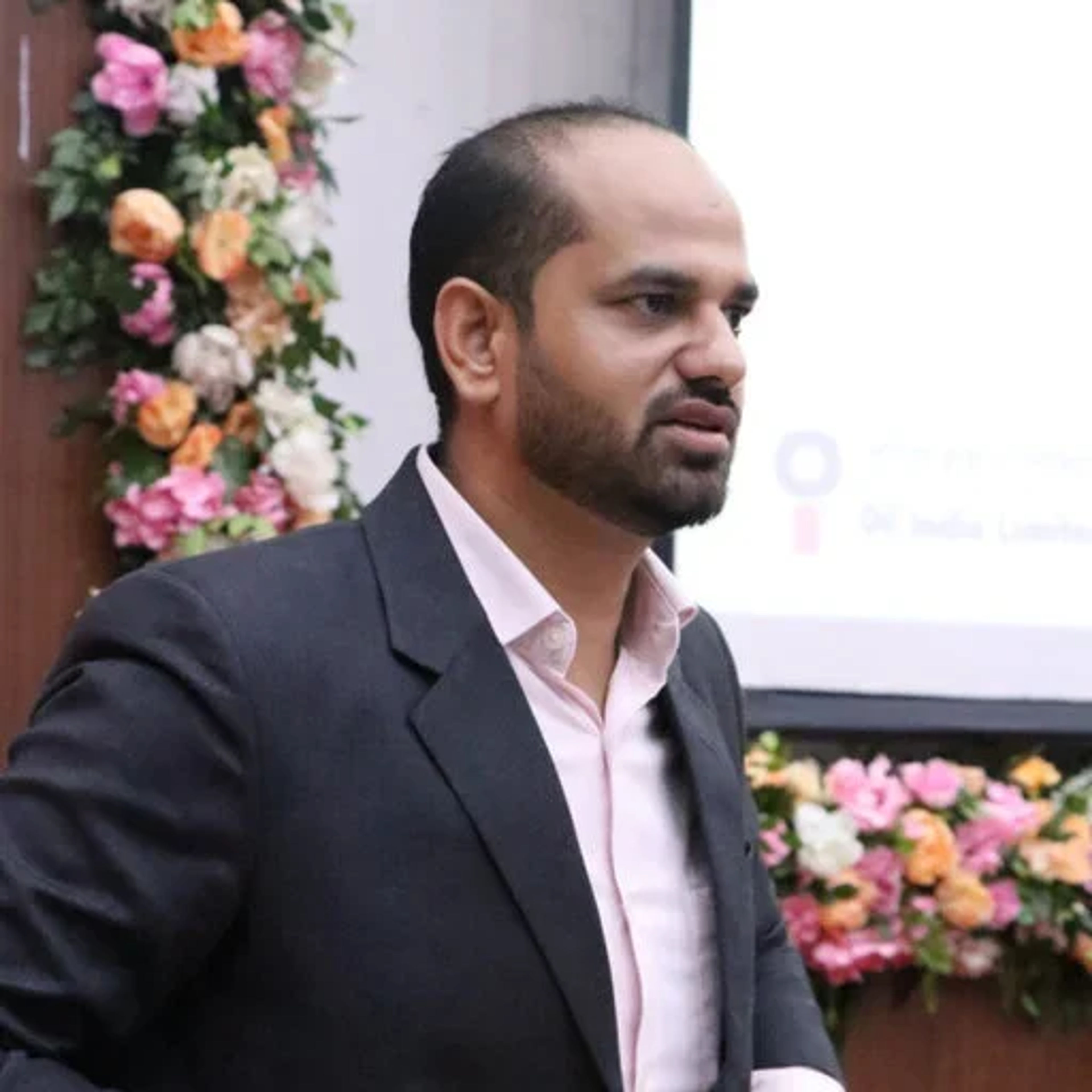 Dr Amit Saxena