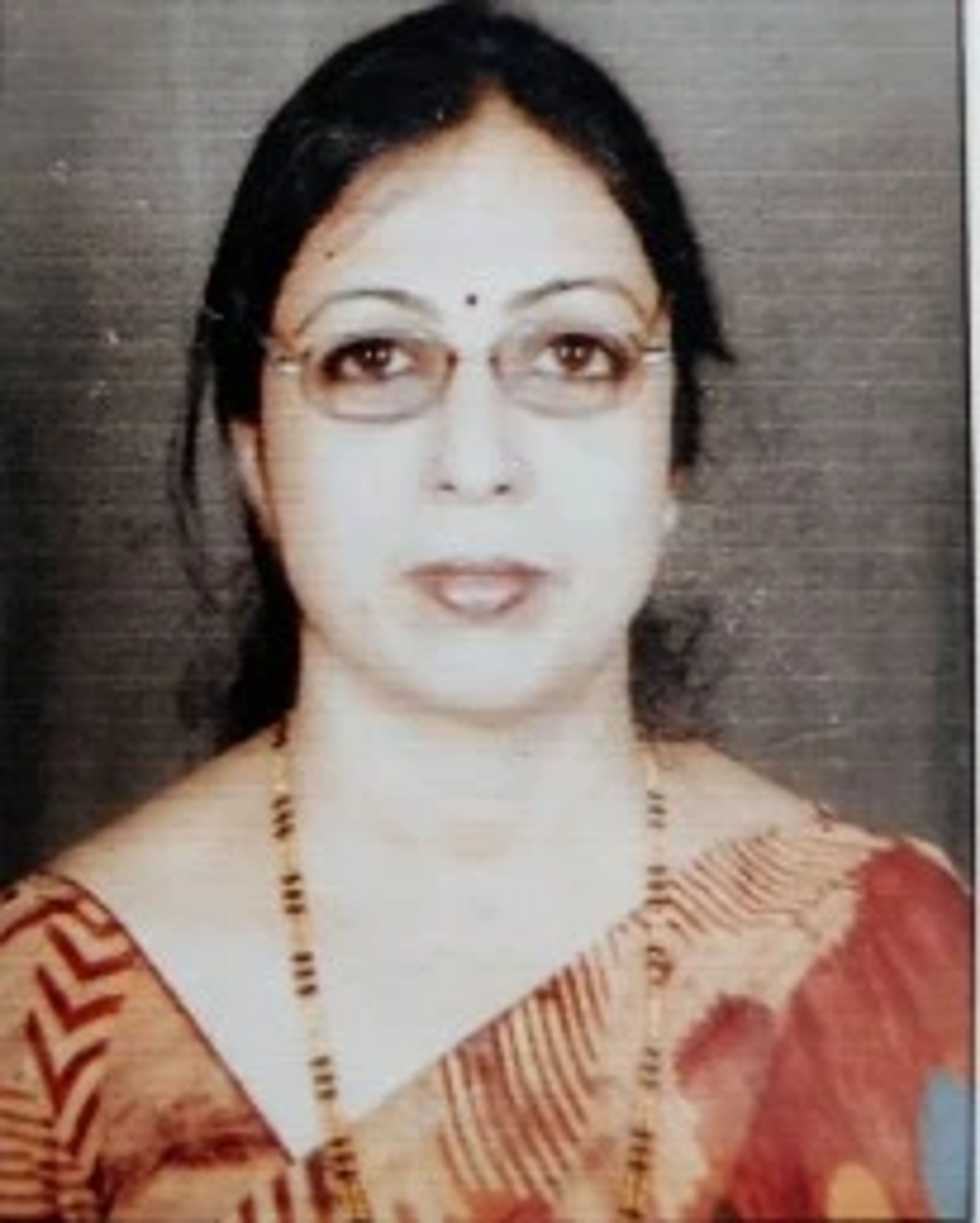 Dr. MANNU R JAIN