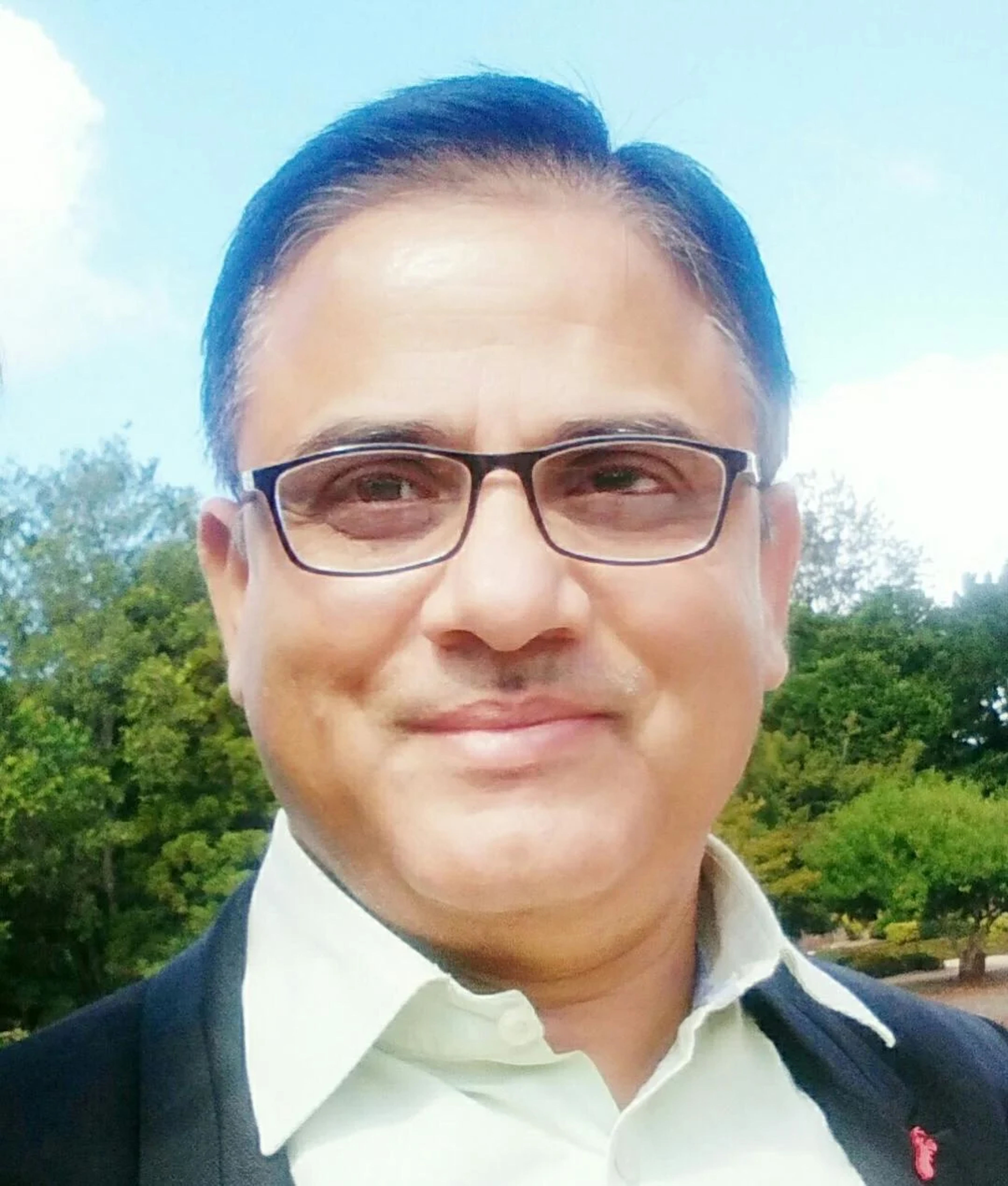 Dr. Rafat Siddique