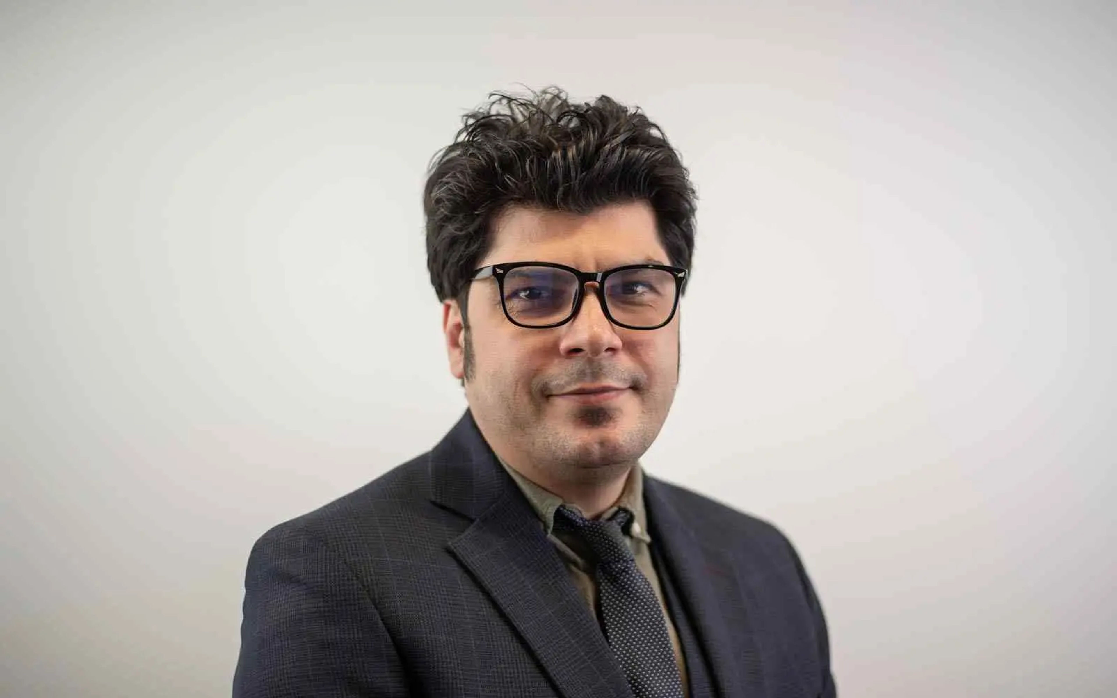 Dr Albert Amanollahnejad