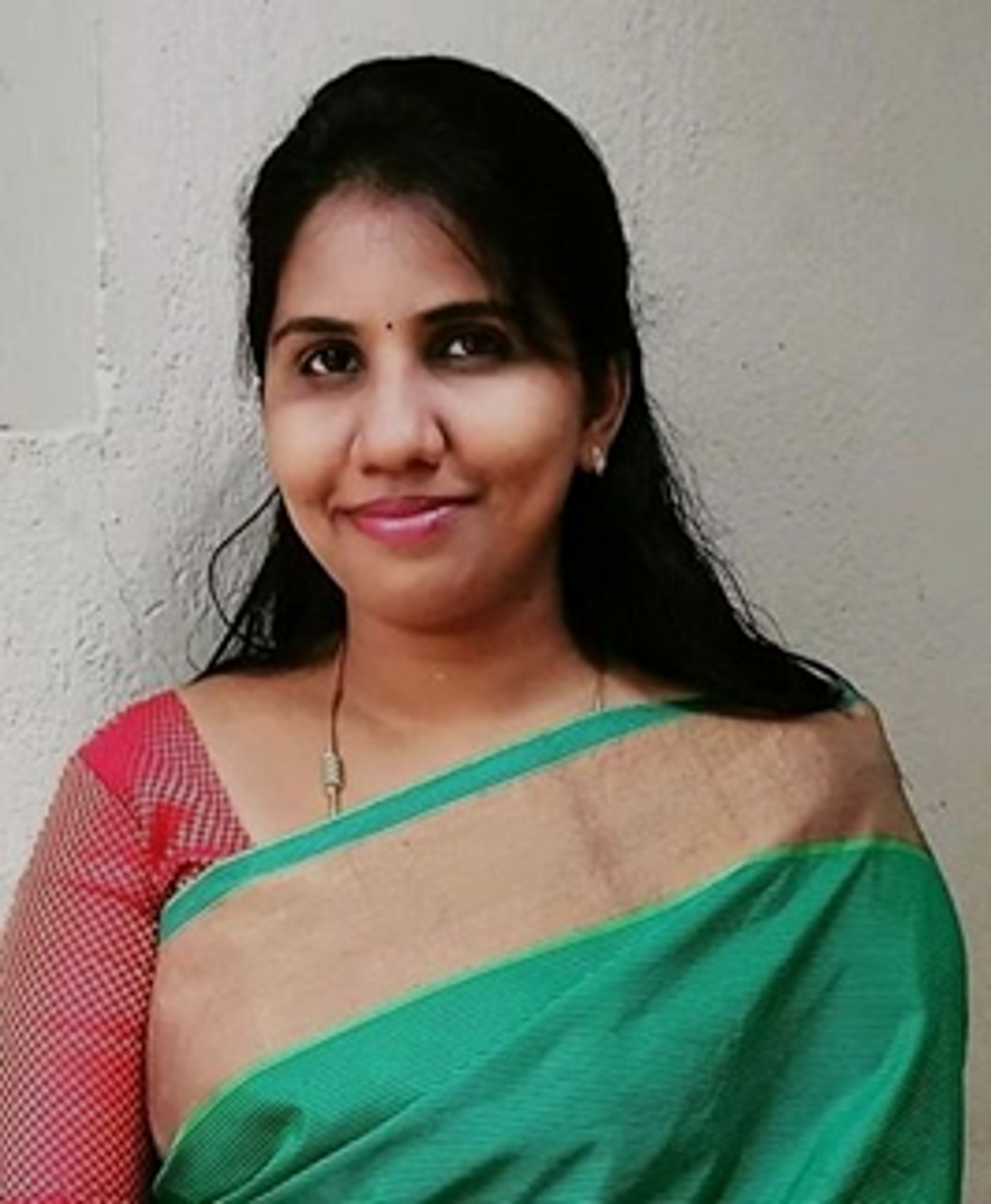 Dr Kavitha R