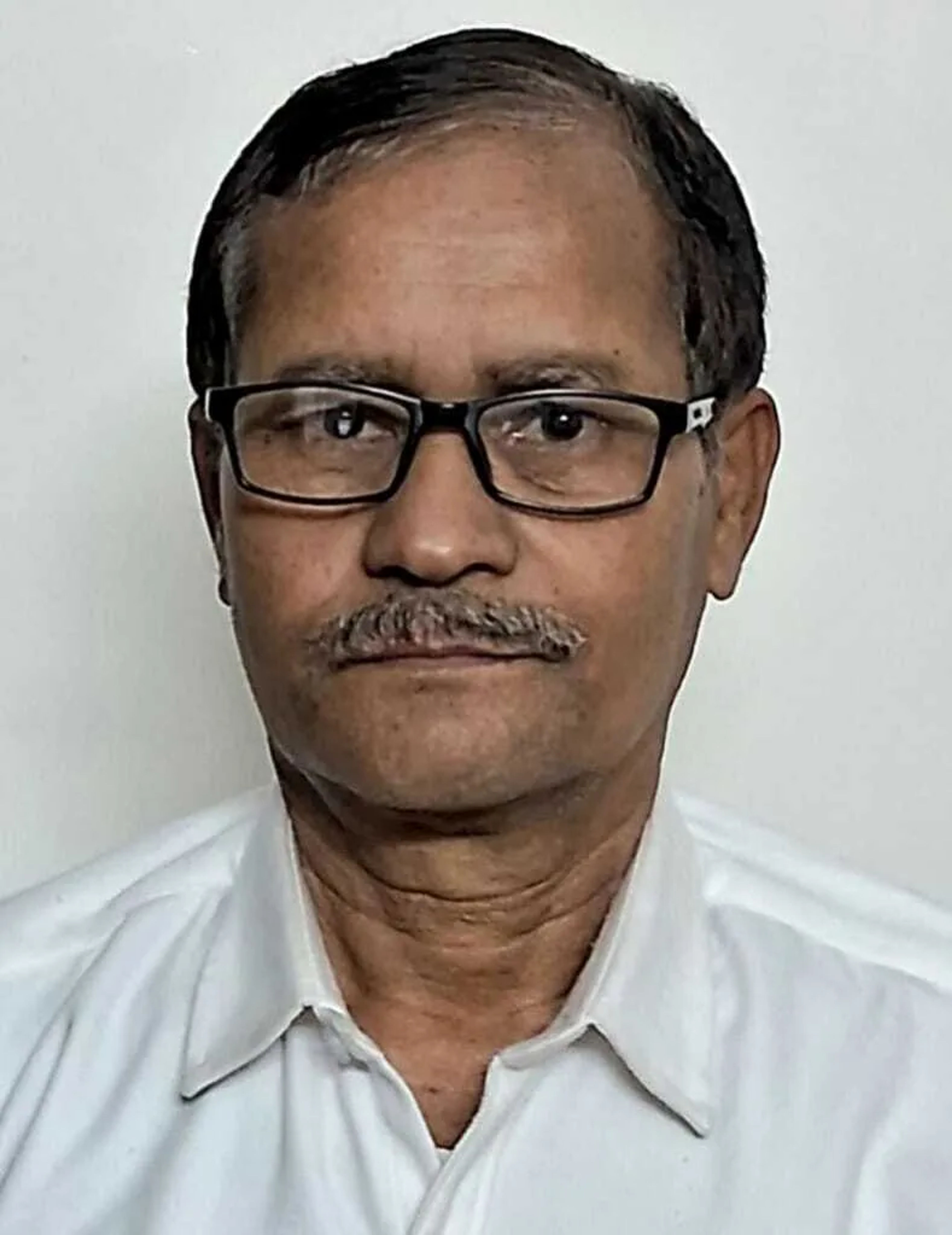 Dr. Guru Charan Das