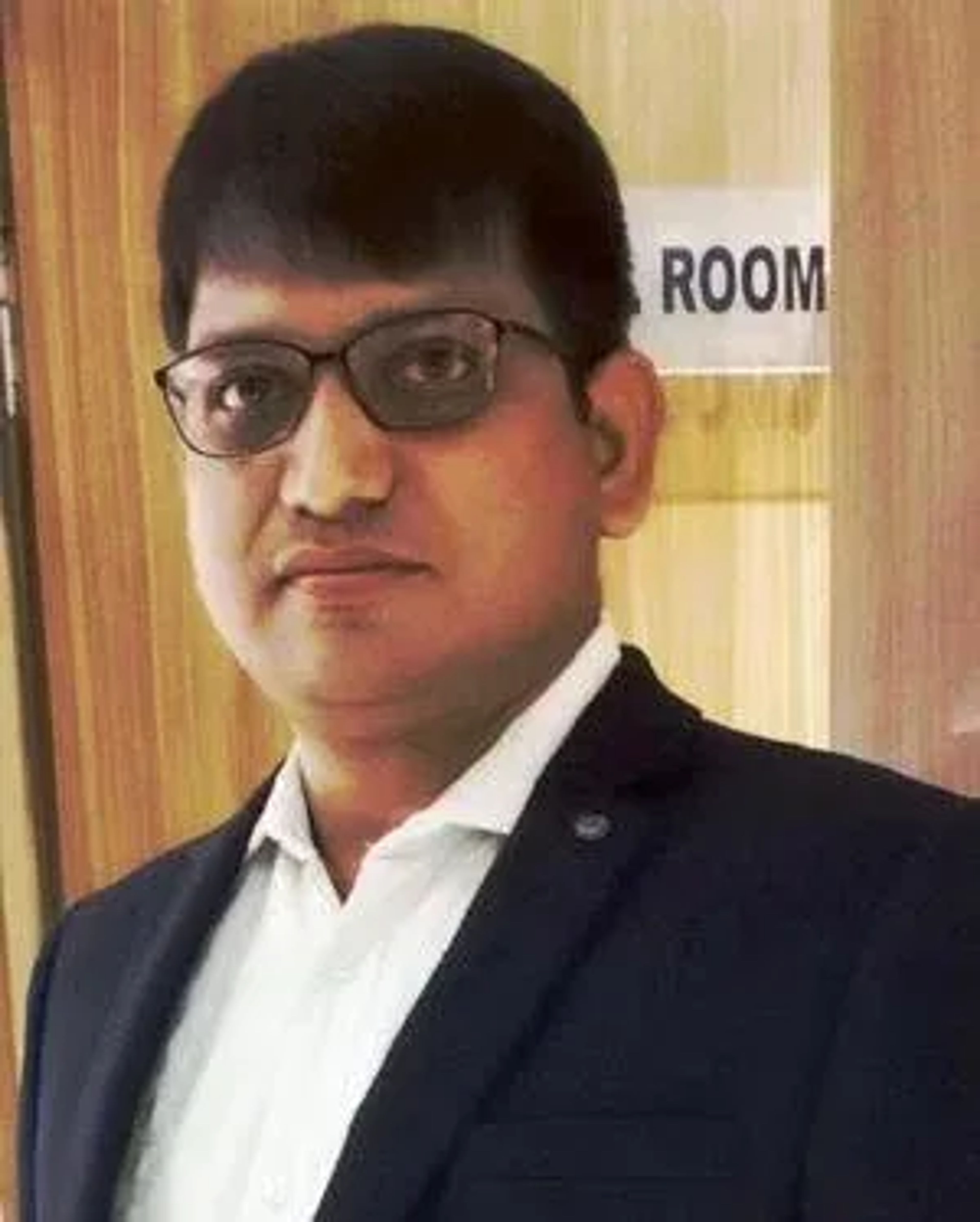 DR. PAVAN KUMAR PANDEY