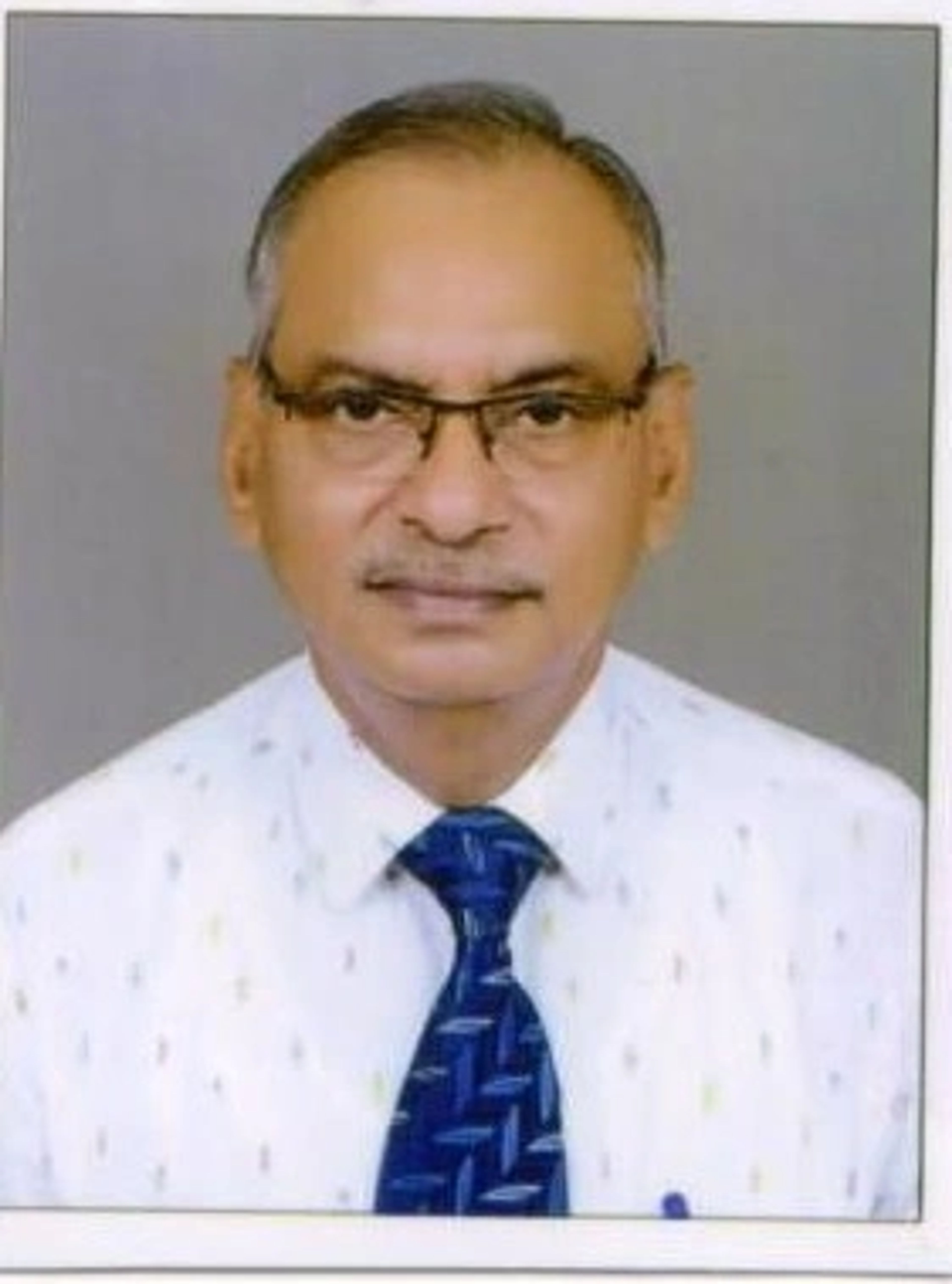 Dr.Manohar Bende