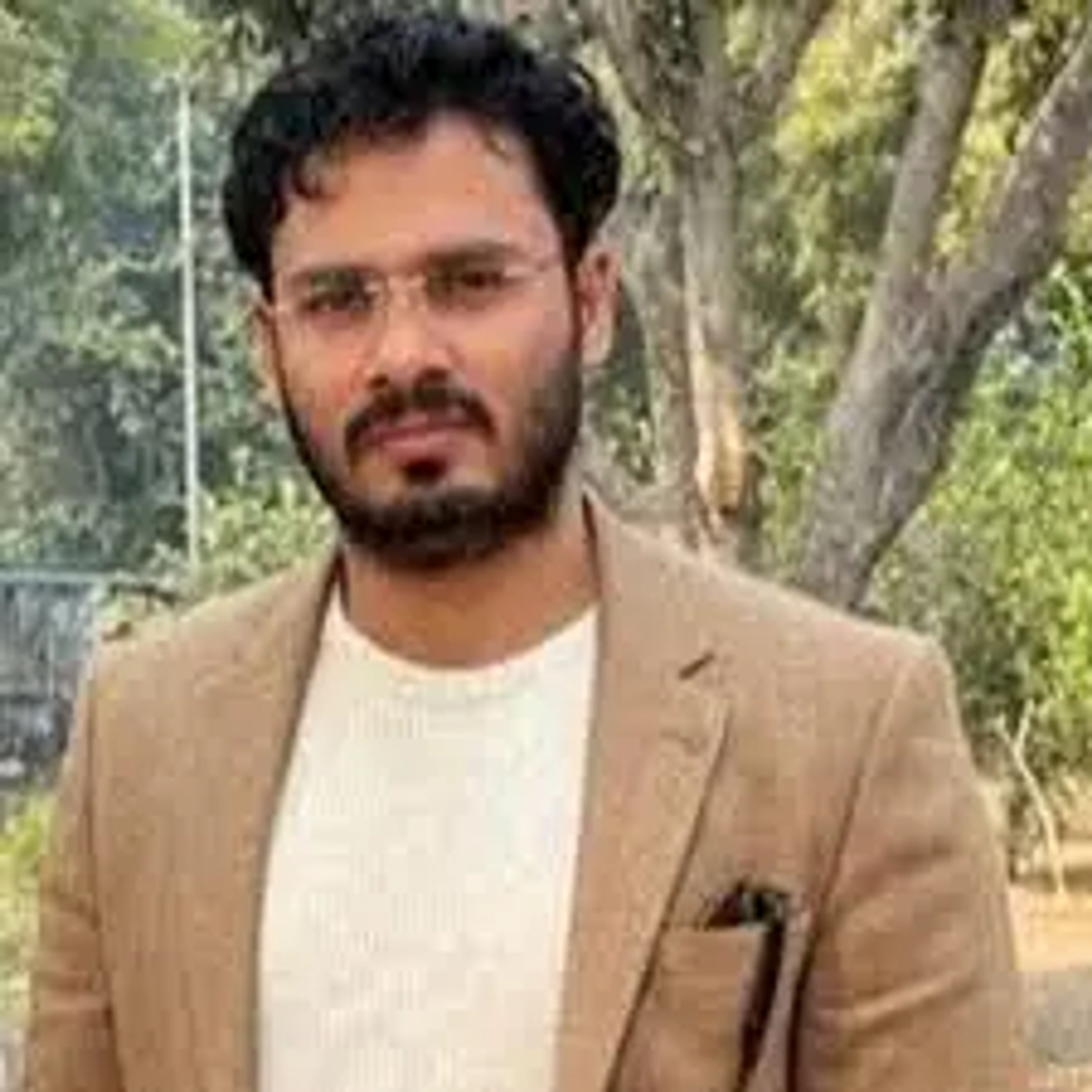 Dr. Bob Stanley Gardner (Head)