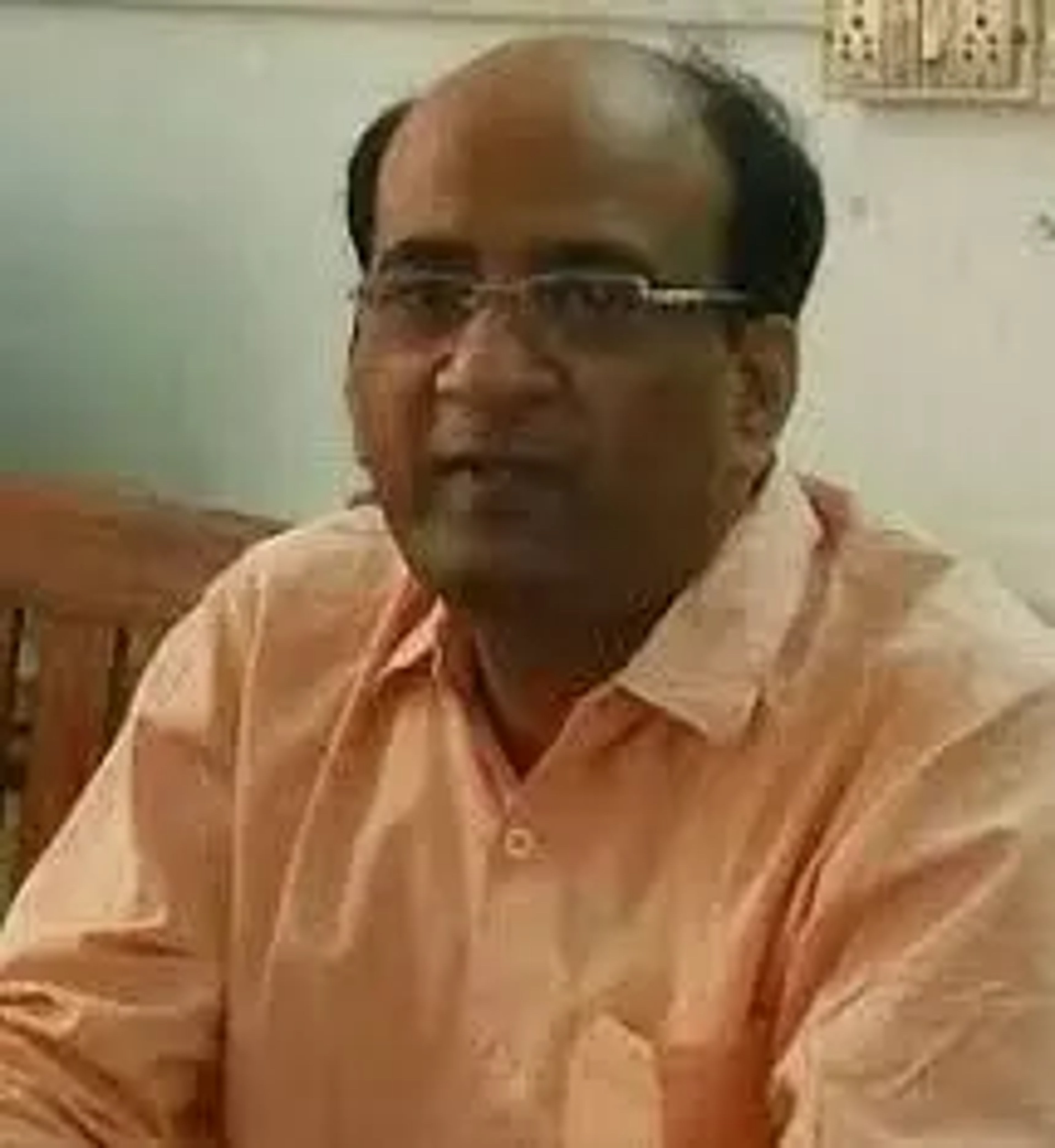 Dr. Anurag Kulshrestha