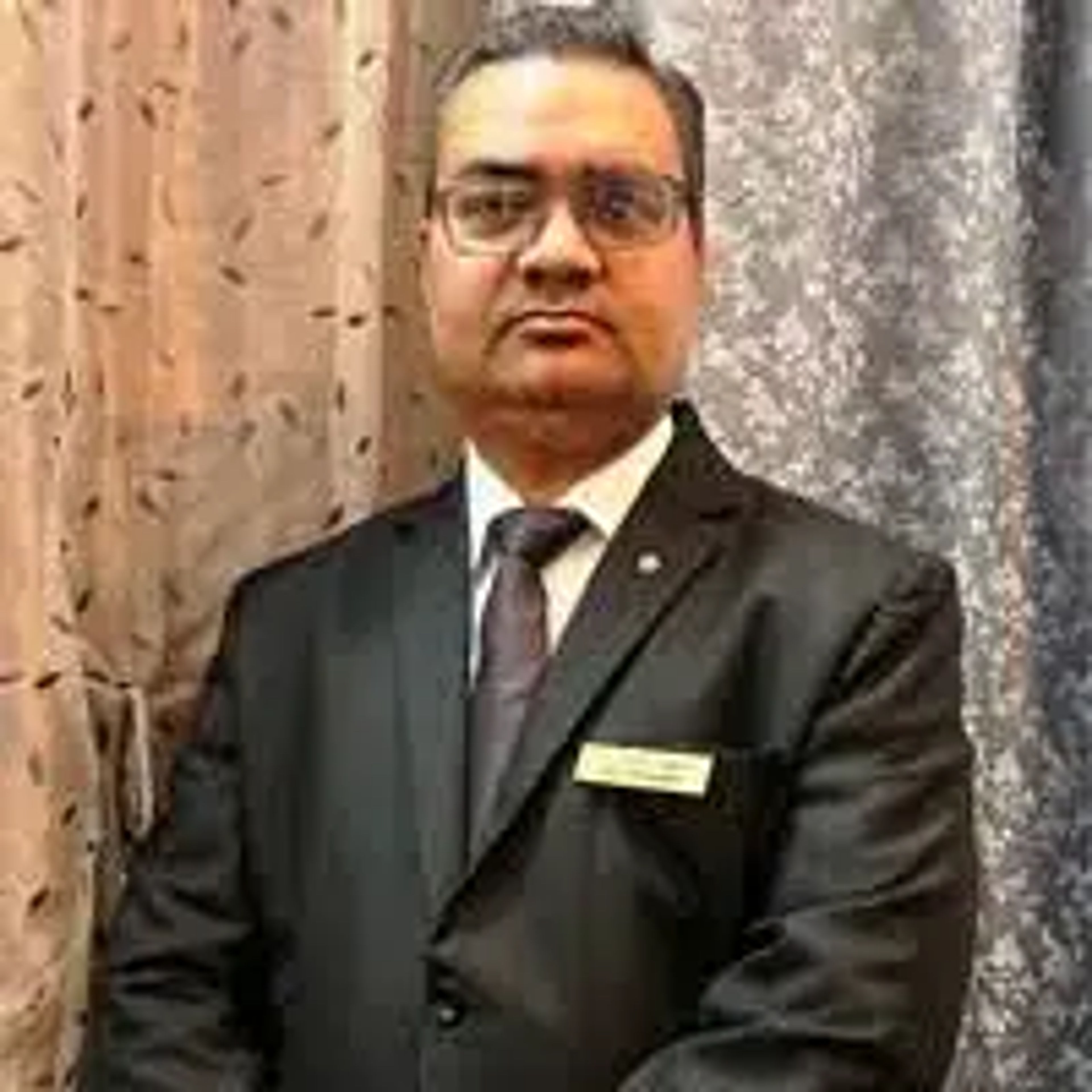 Dr. Praveen Gupta