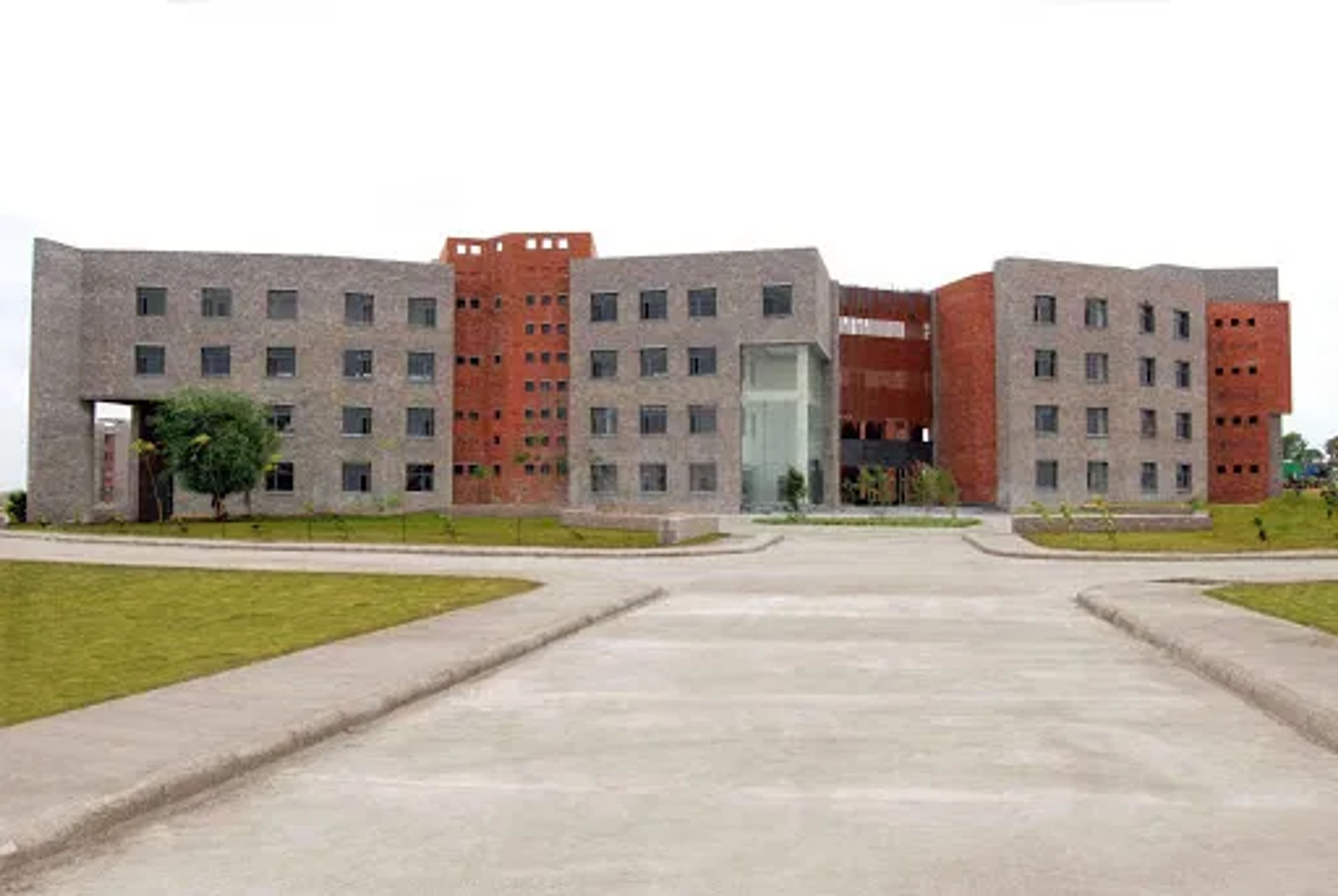 Institute of Management Technology - [IMT]_COVER IMAGE