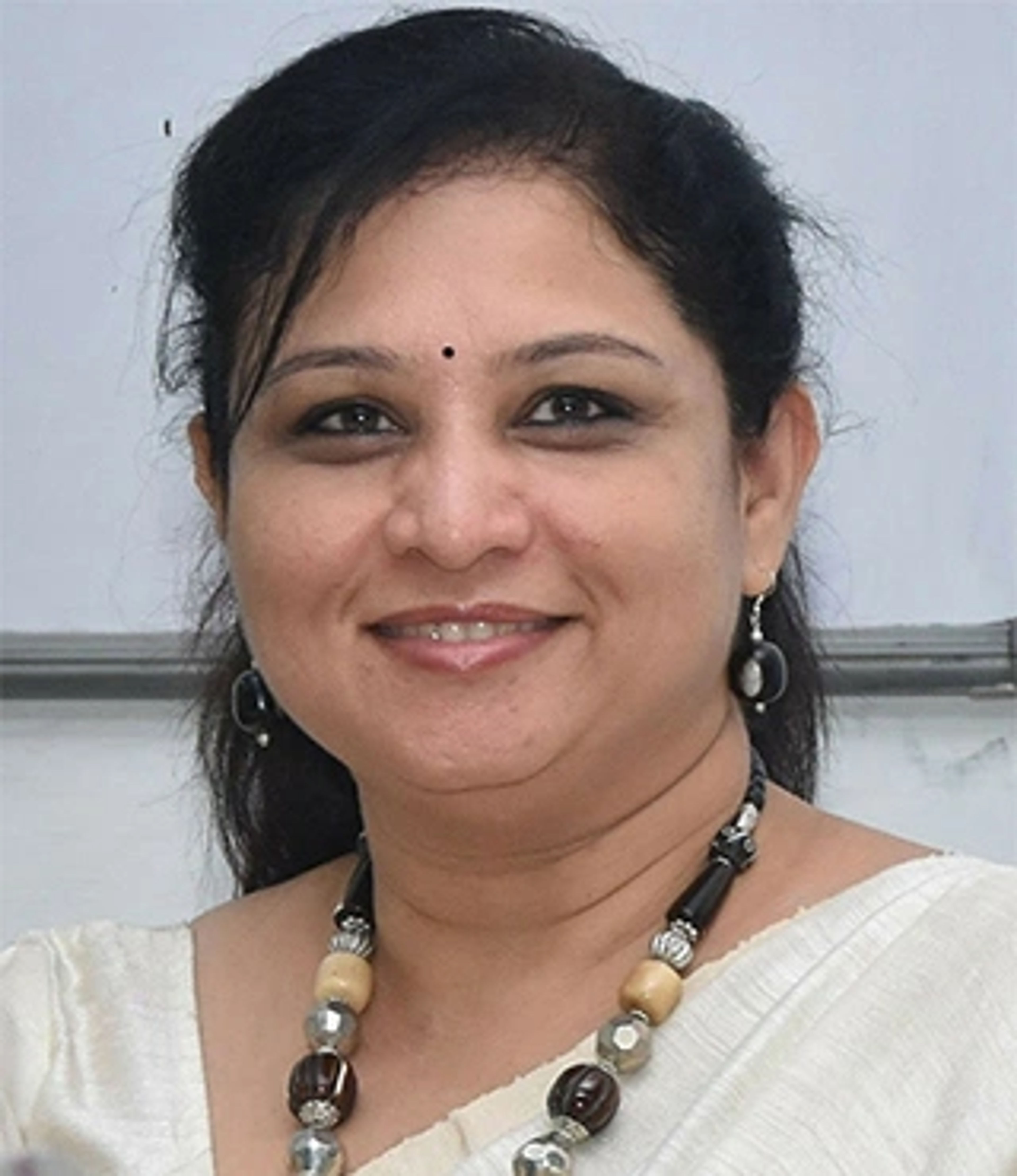 Prof. (Dr.) Manali Manoj Londhe