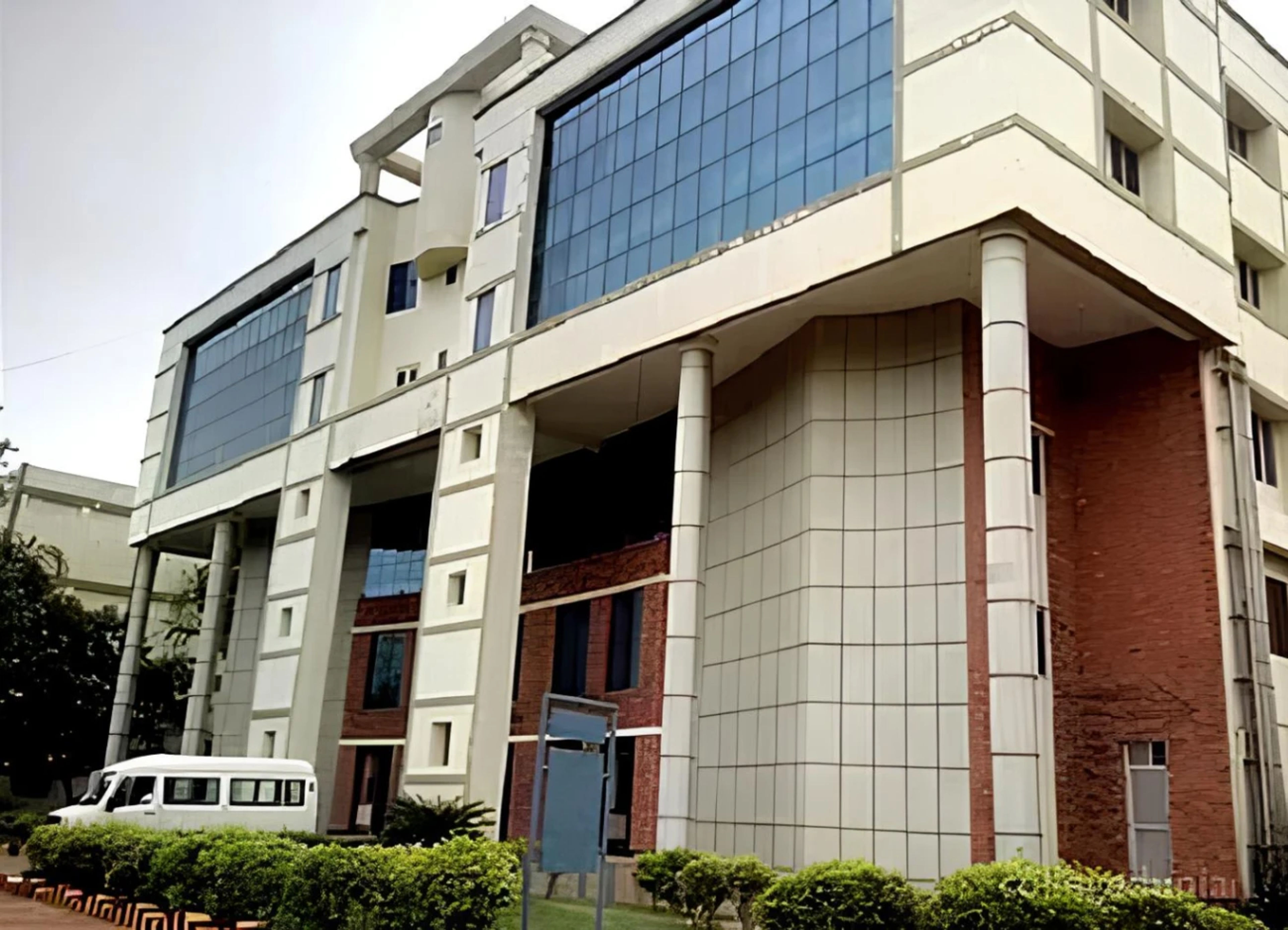 Velammal Engineering College - [VEC] ,Chennai ,Tamil Nadu